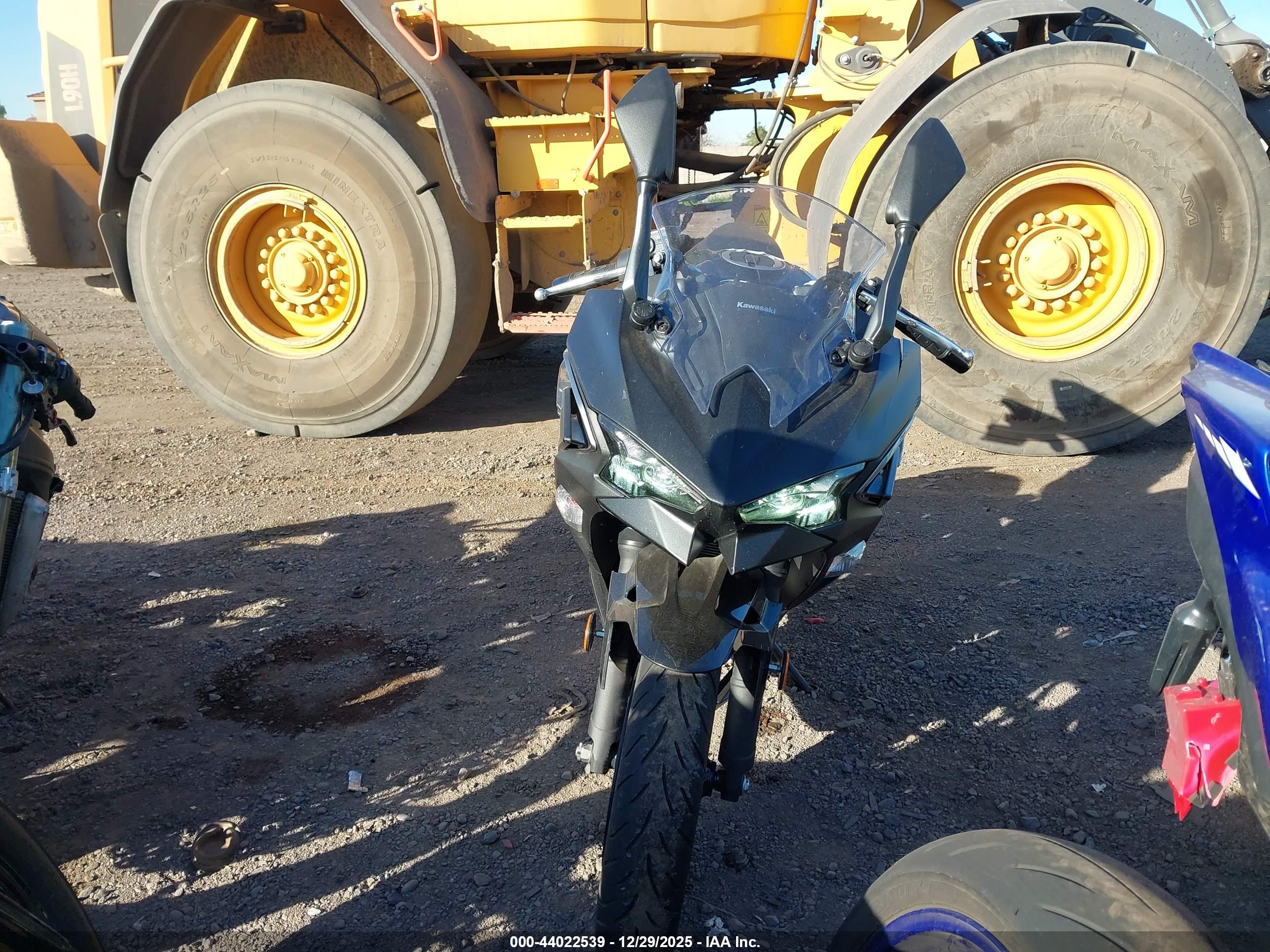 KAWASAKI EX500 image 5