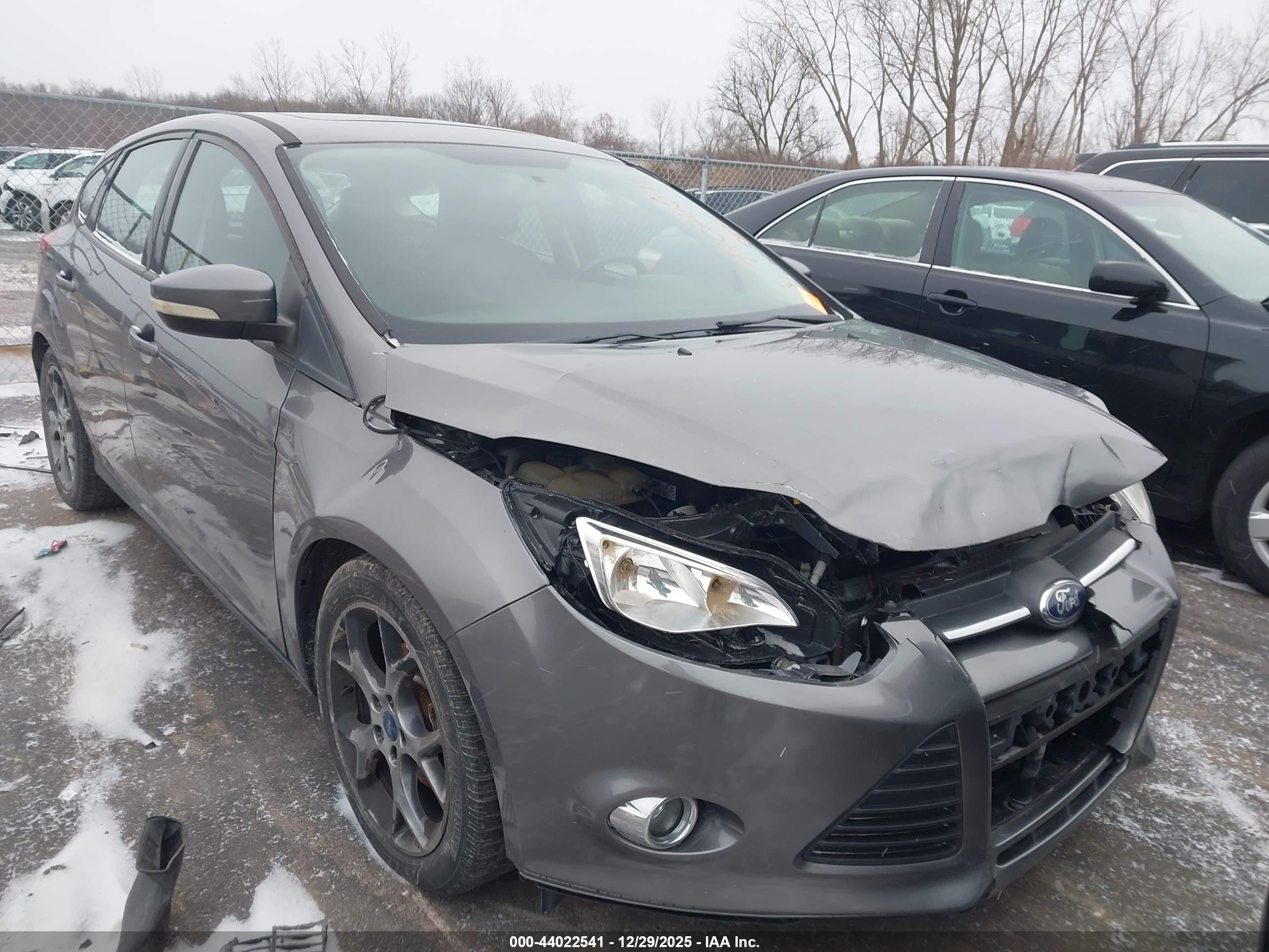 FORD FOCUS image 6