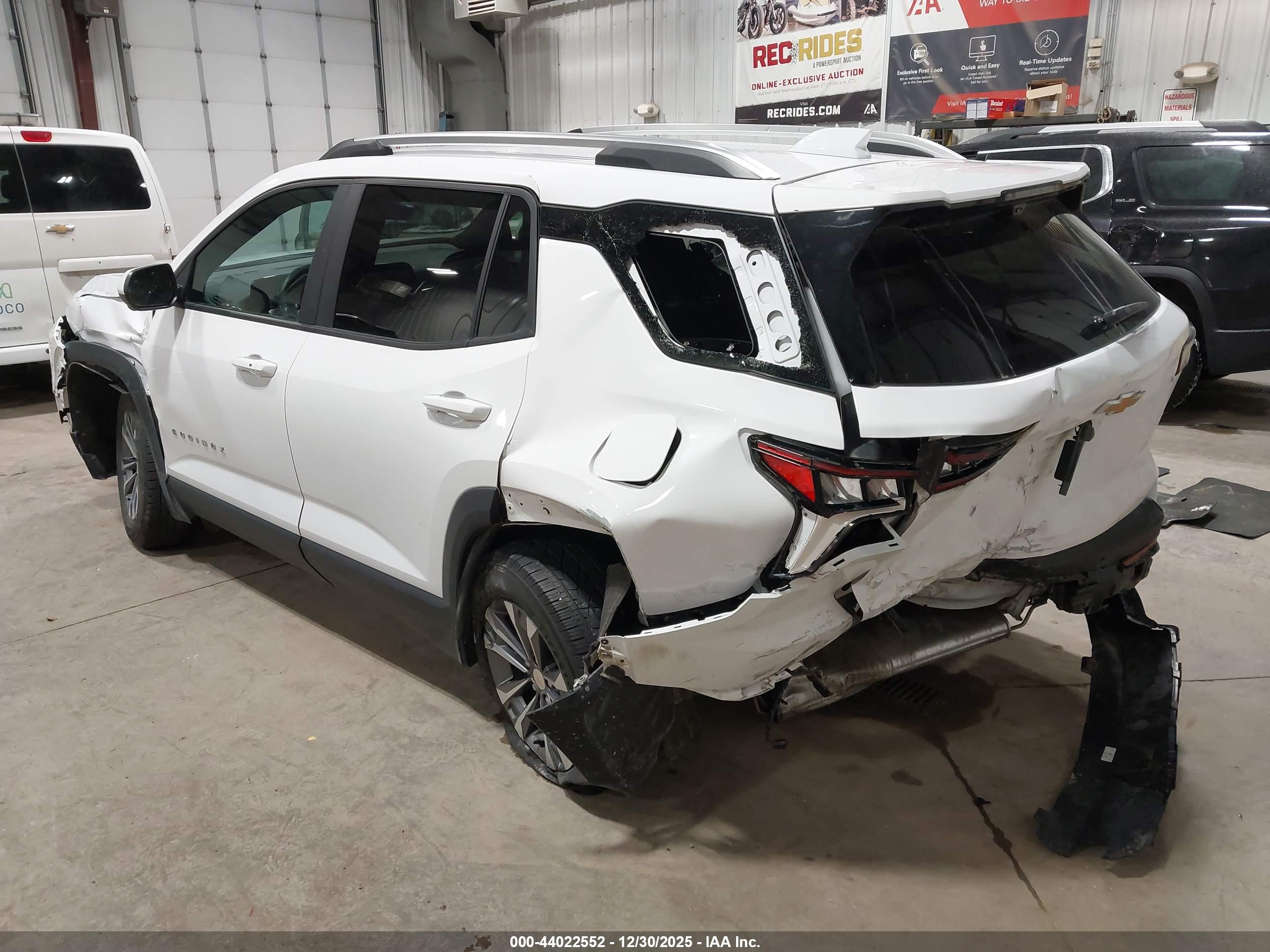 CHEVROLET EQUINOX image 3