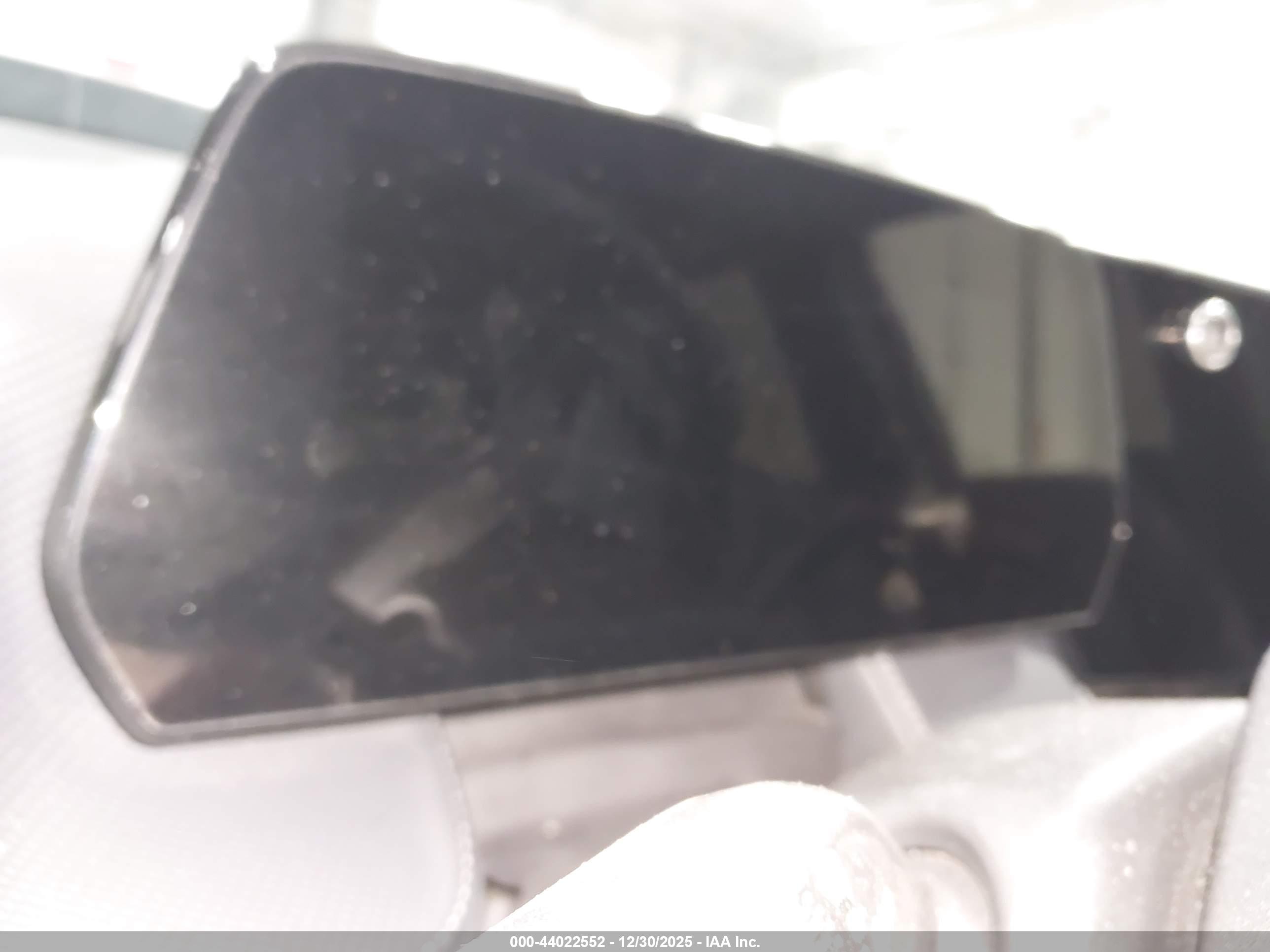 CHEVROLET EQUINOX image 7