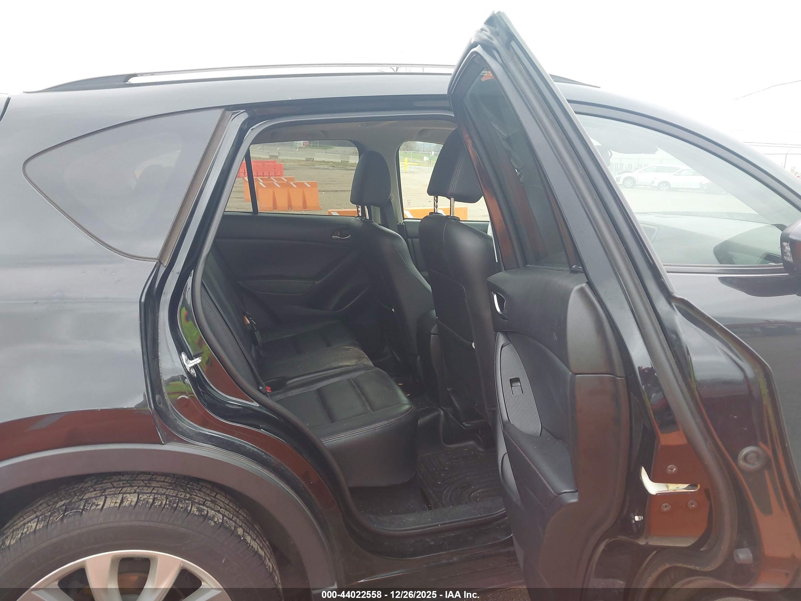 MAZDA CX-5 image 8