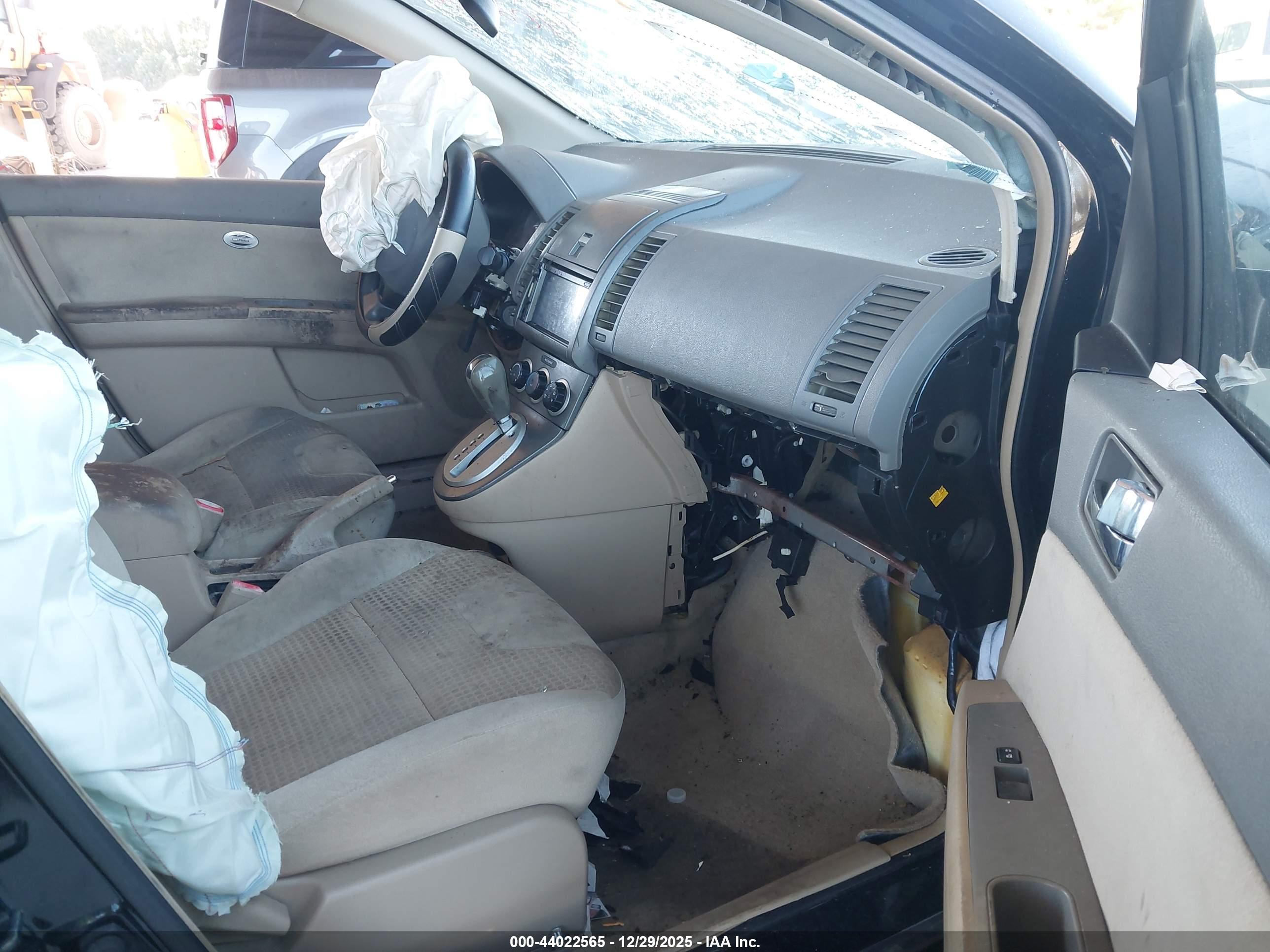 NISSAN SENTRA image 5