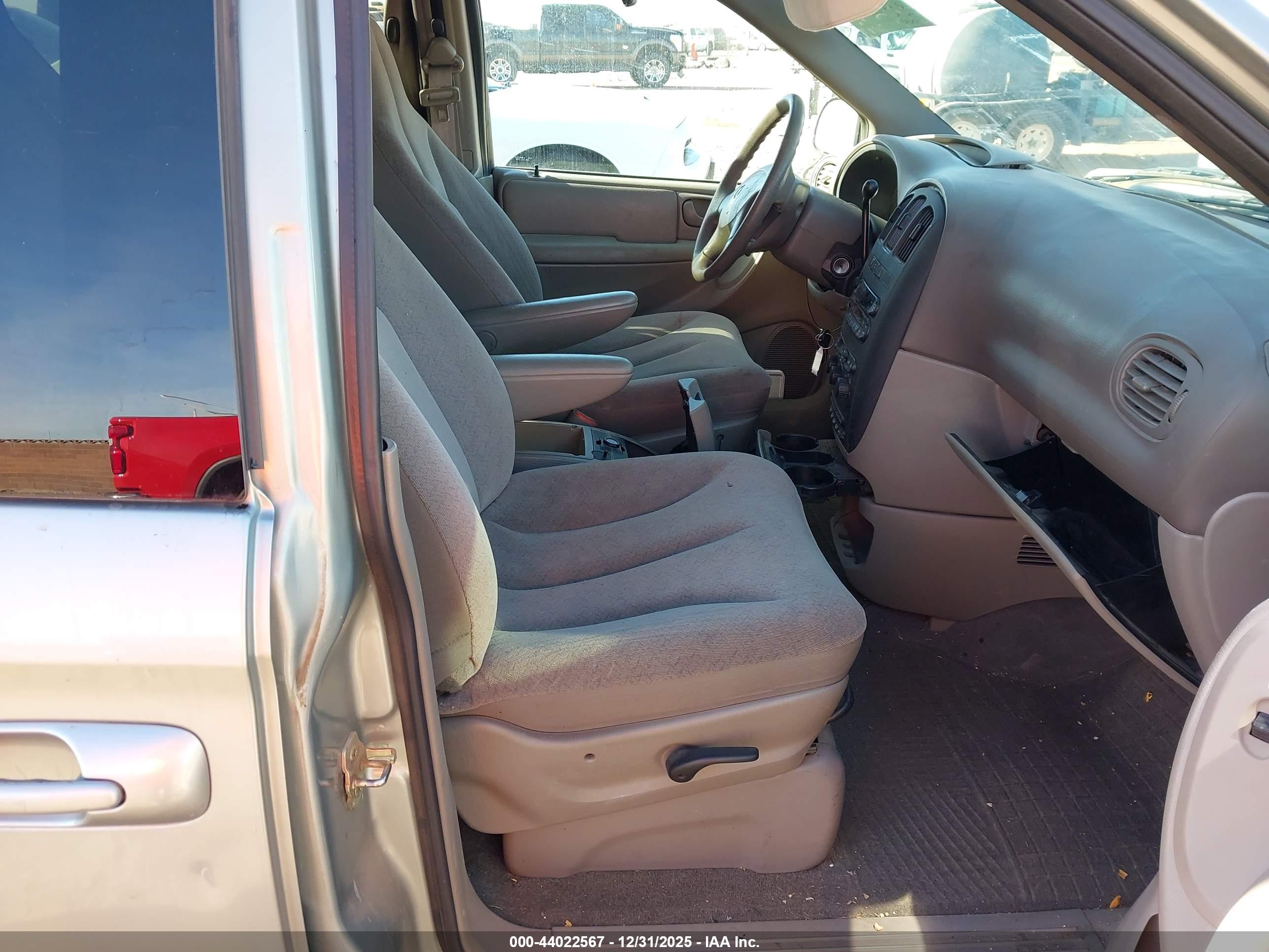 DODGE GRAND image 5