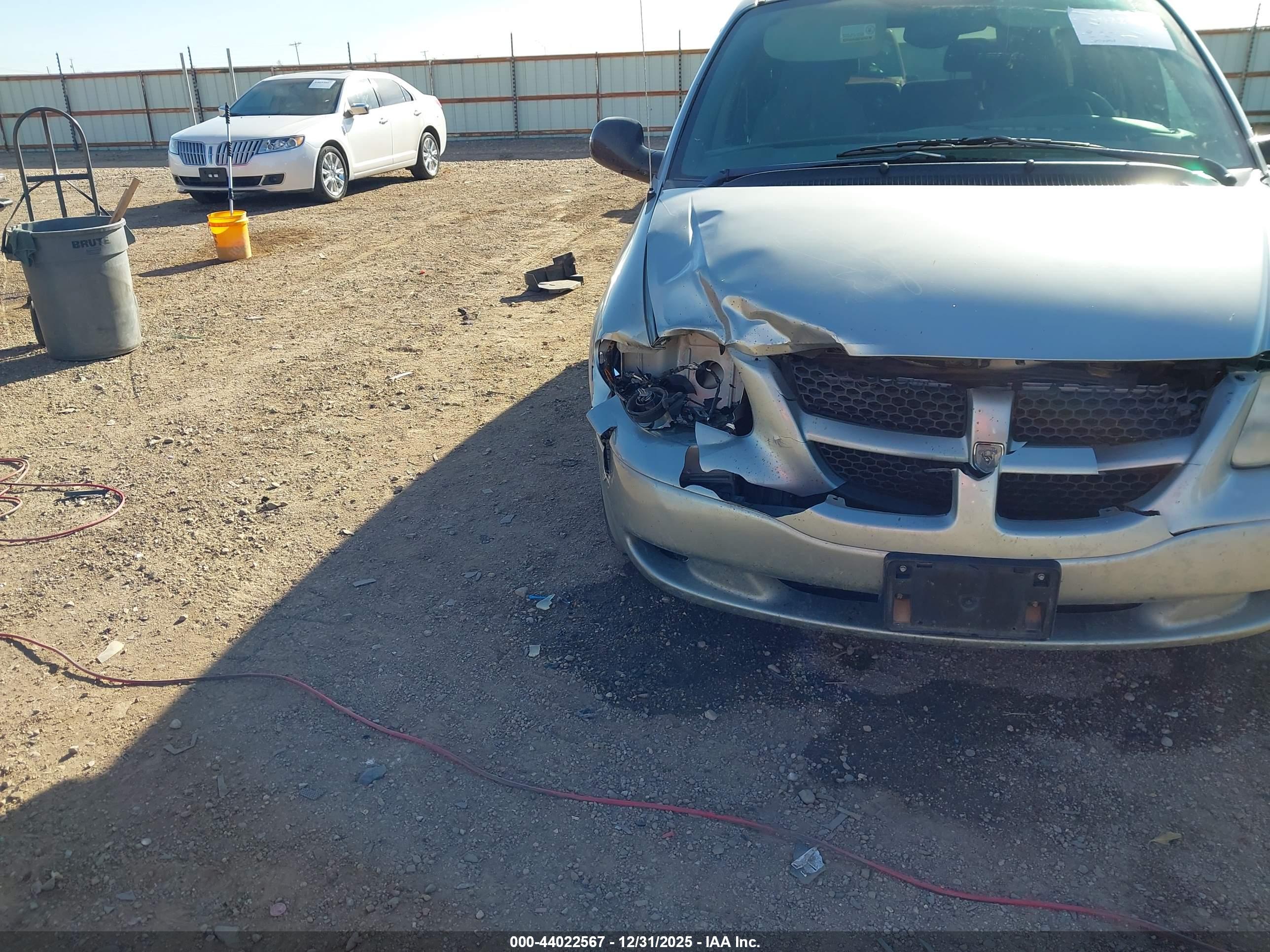 DODGE GRAND image 6