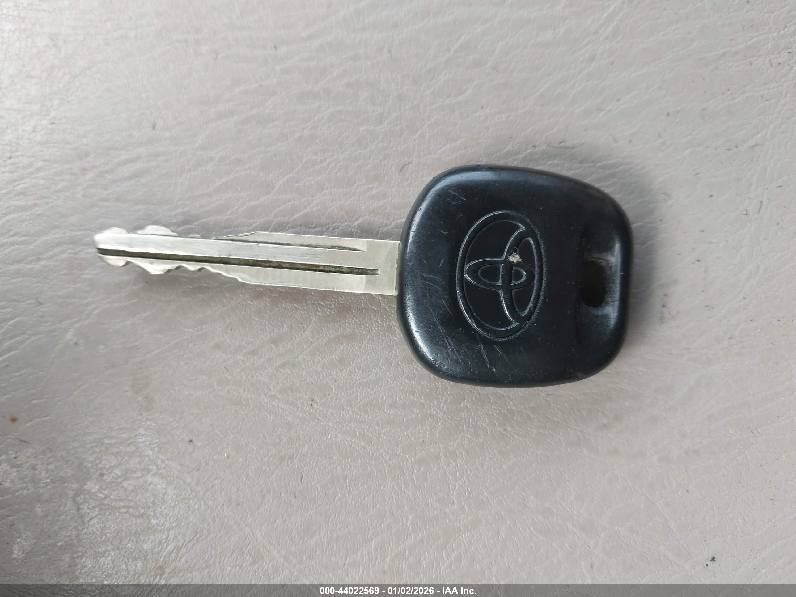 TOYOTA SIENNA image 11