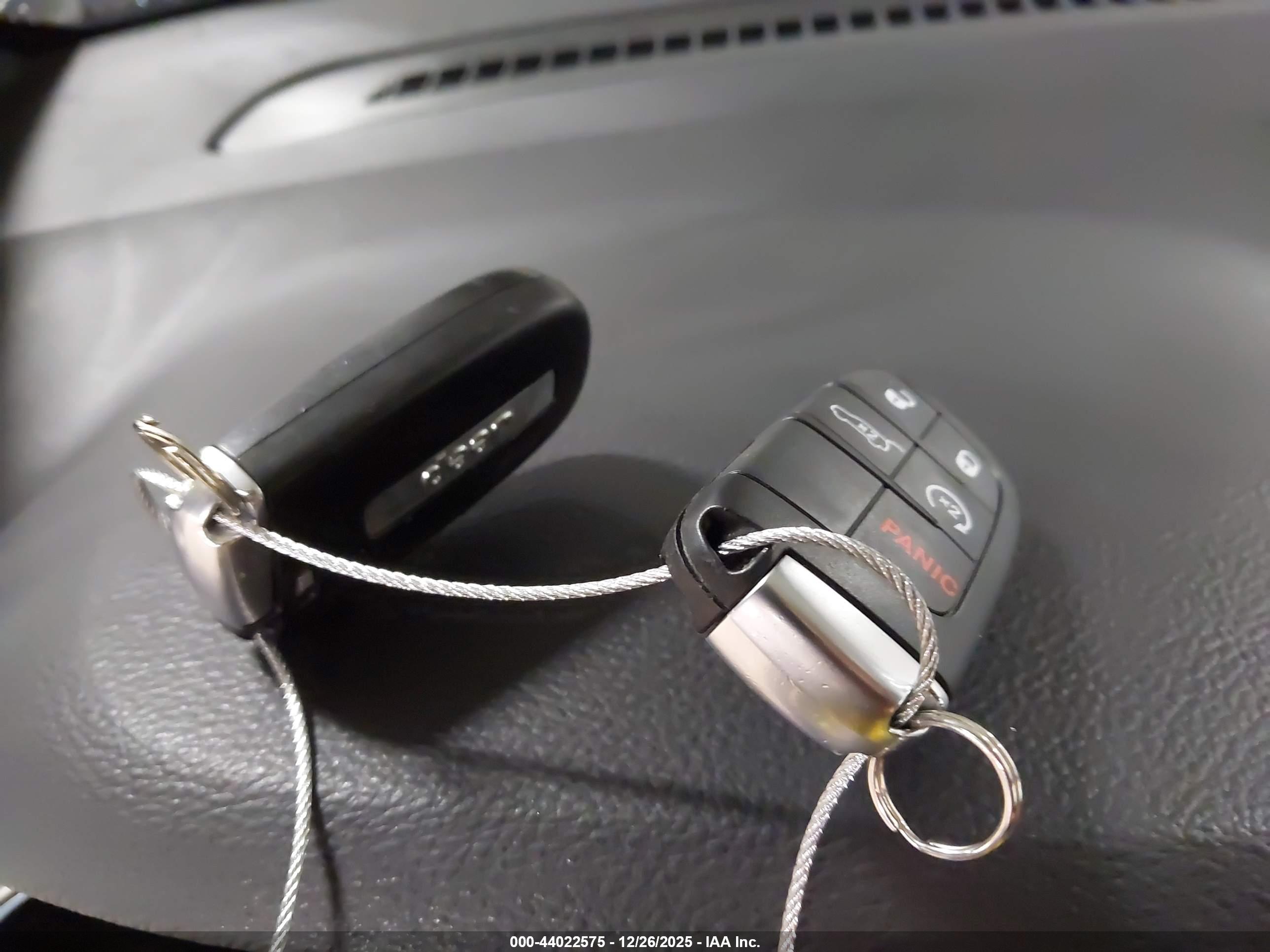 JEEP GRAND image 11