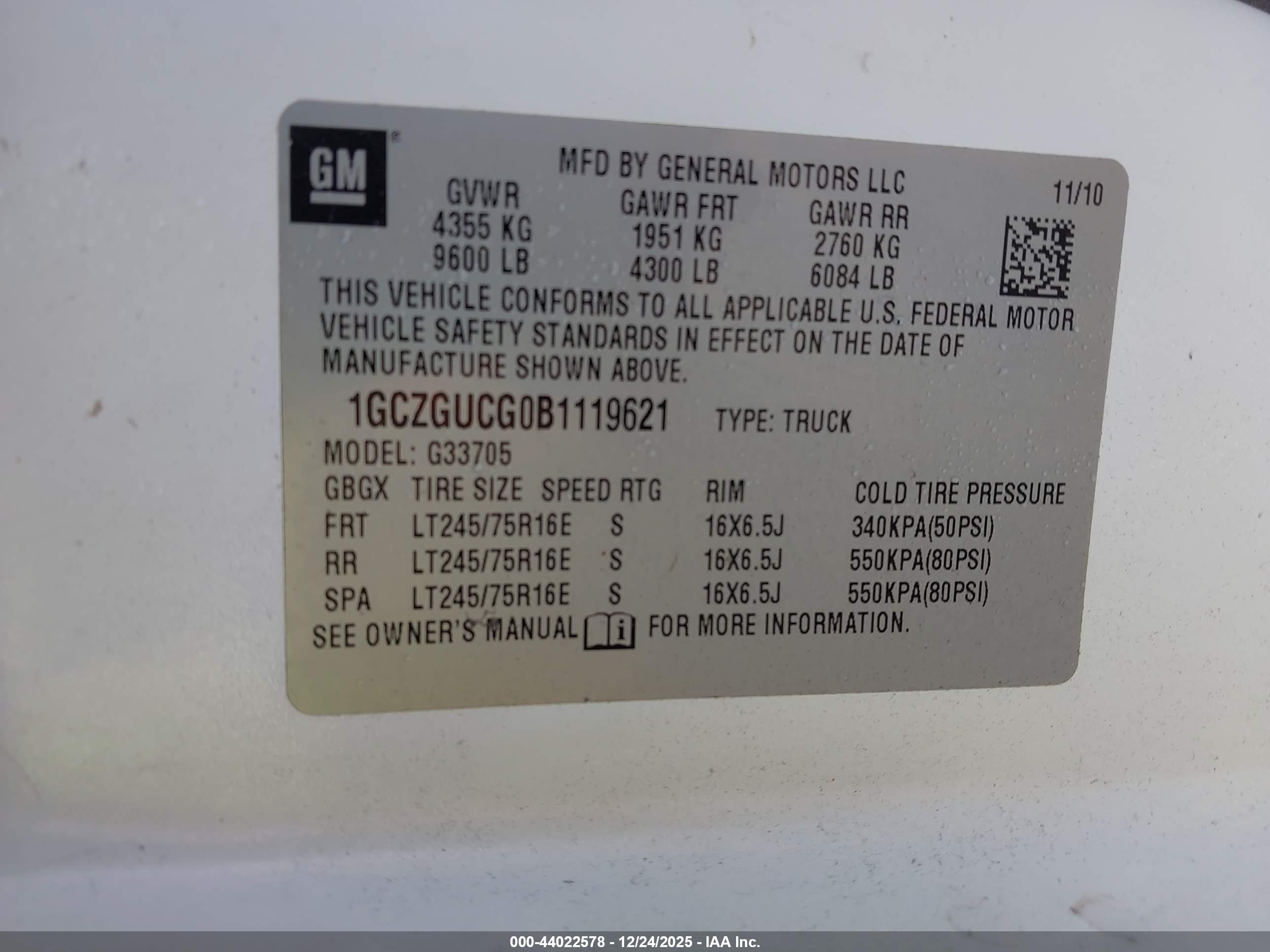 CHEVROLET EXPRESS image 9