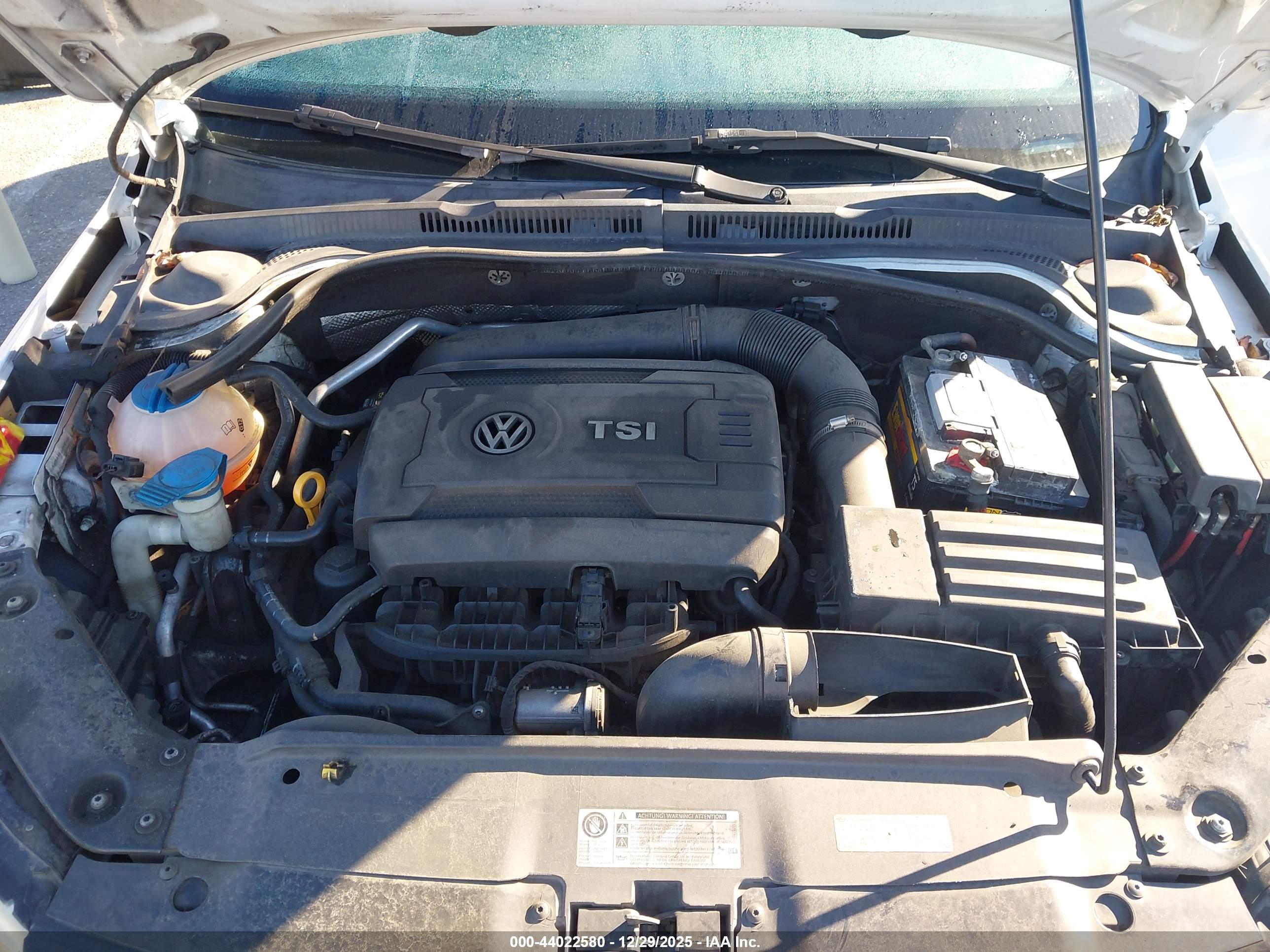 VOLKSWAGEN JETTA image 10