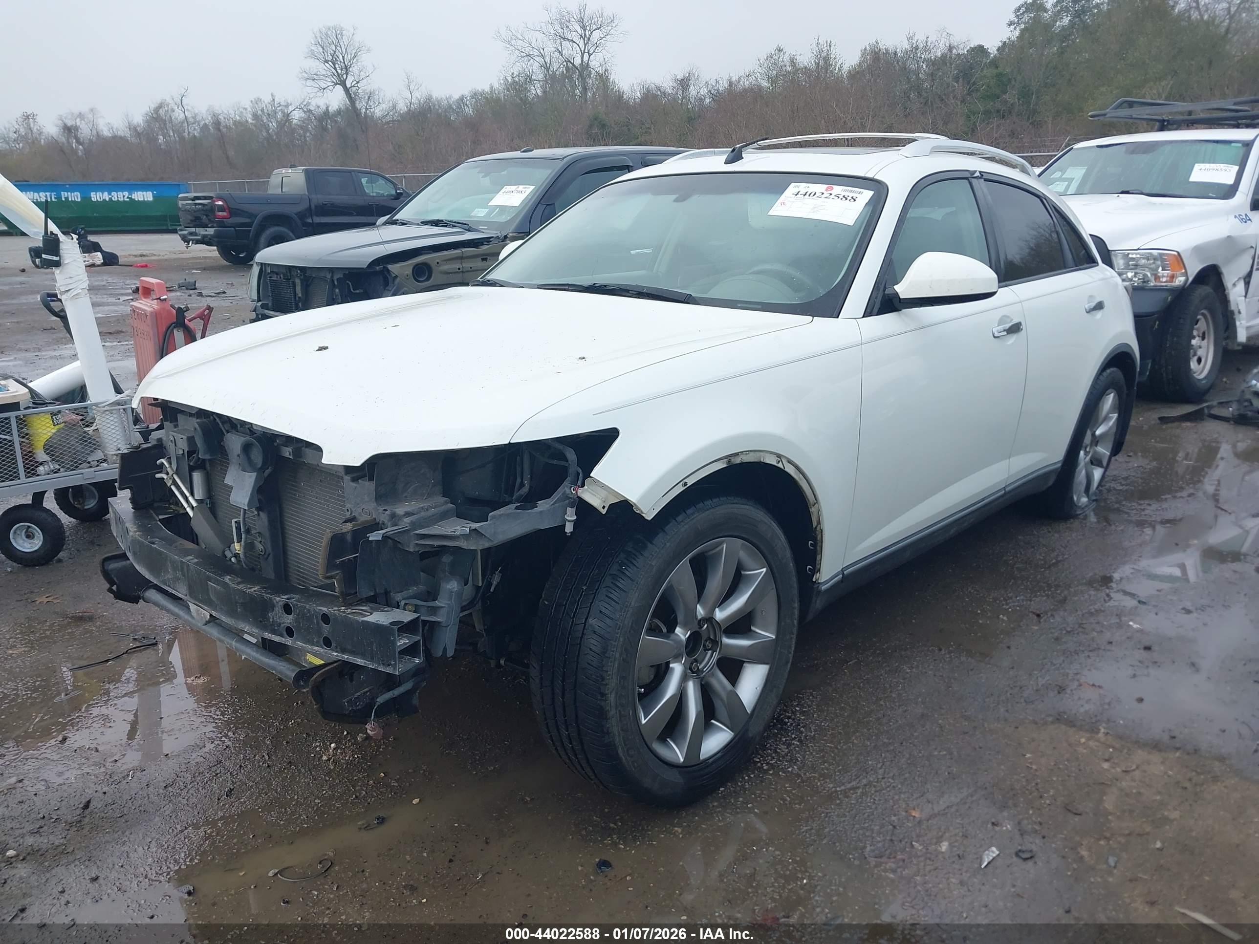 INFINITI FX35 image 2