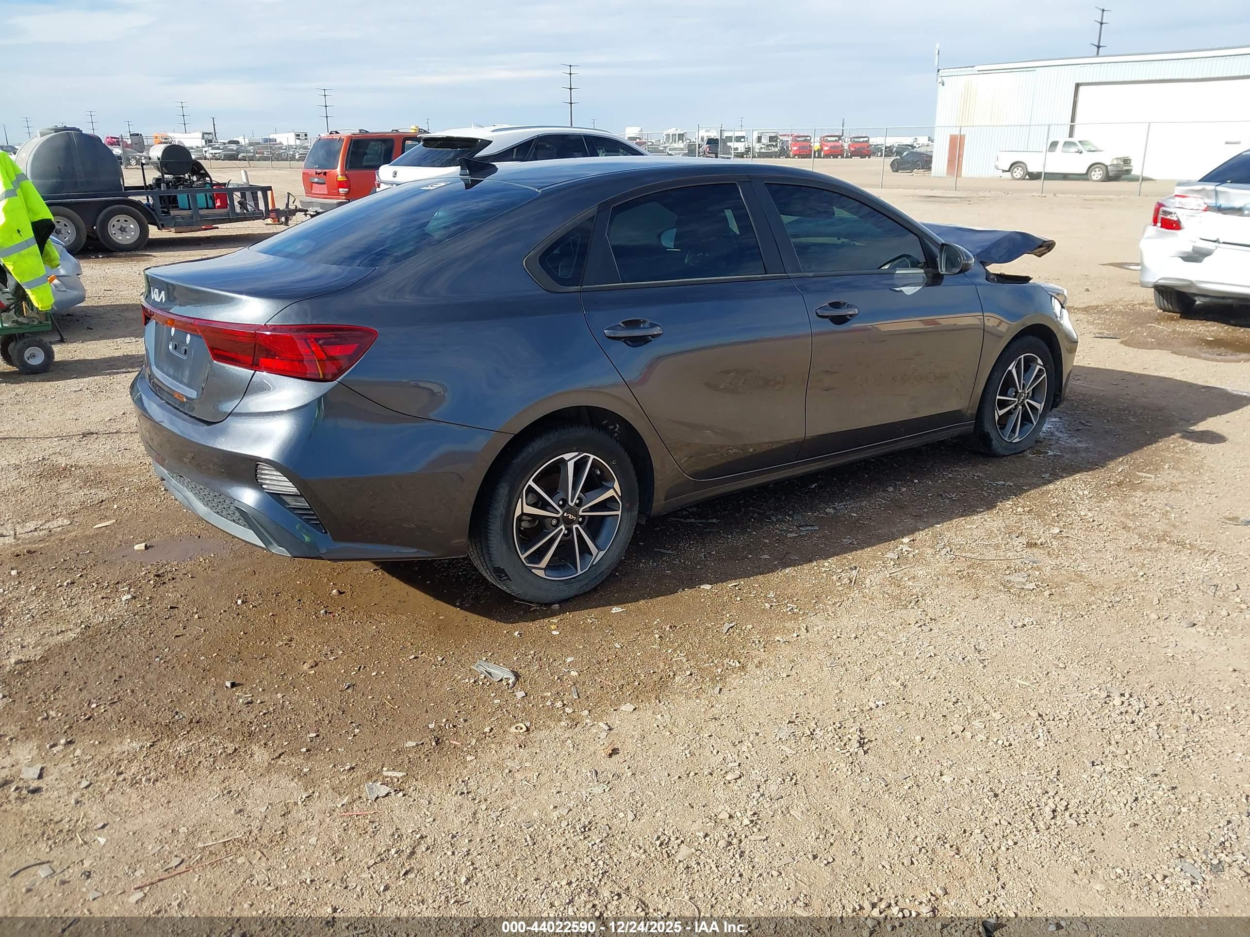 KIA FORTE image 4