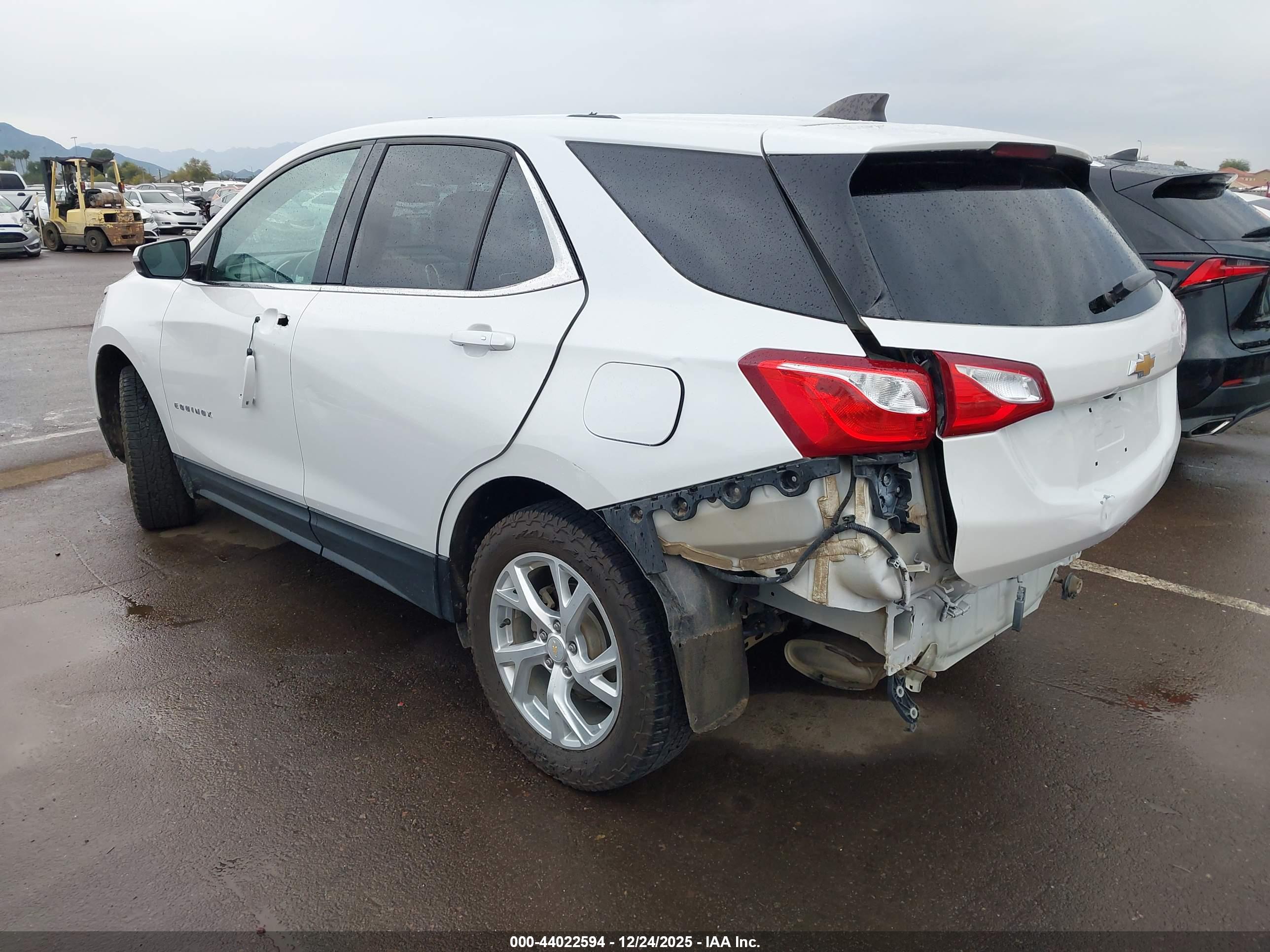 CHEVROLET EQUINOX image 3