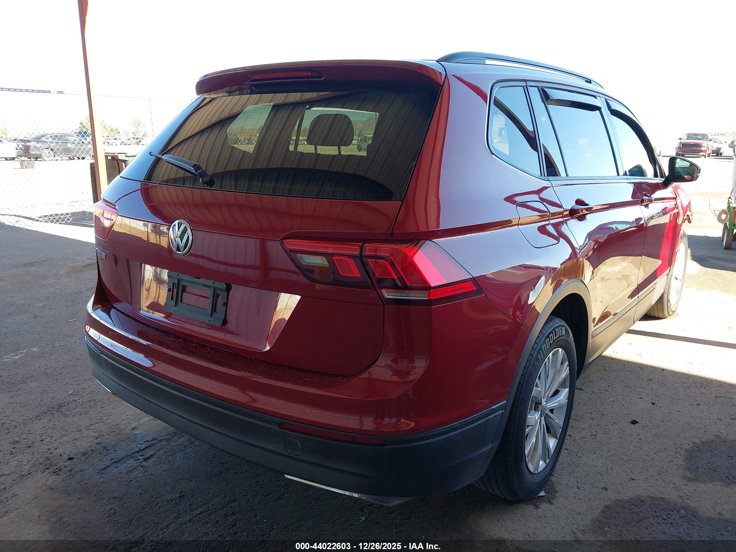 VOLKSWAGEN TIGUAN image 4