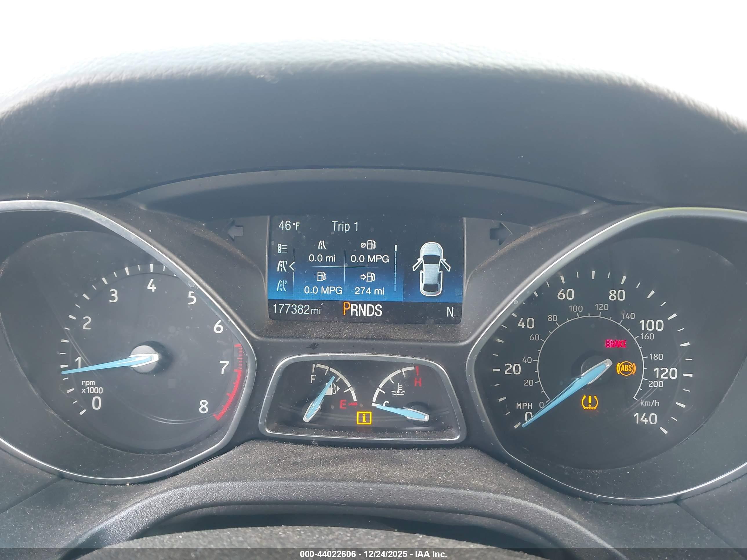 FORD FOCUS image 7