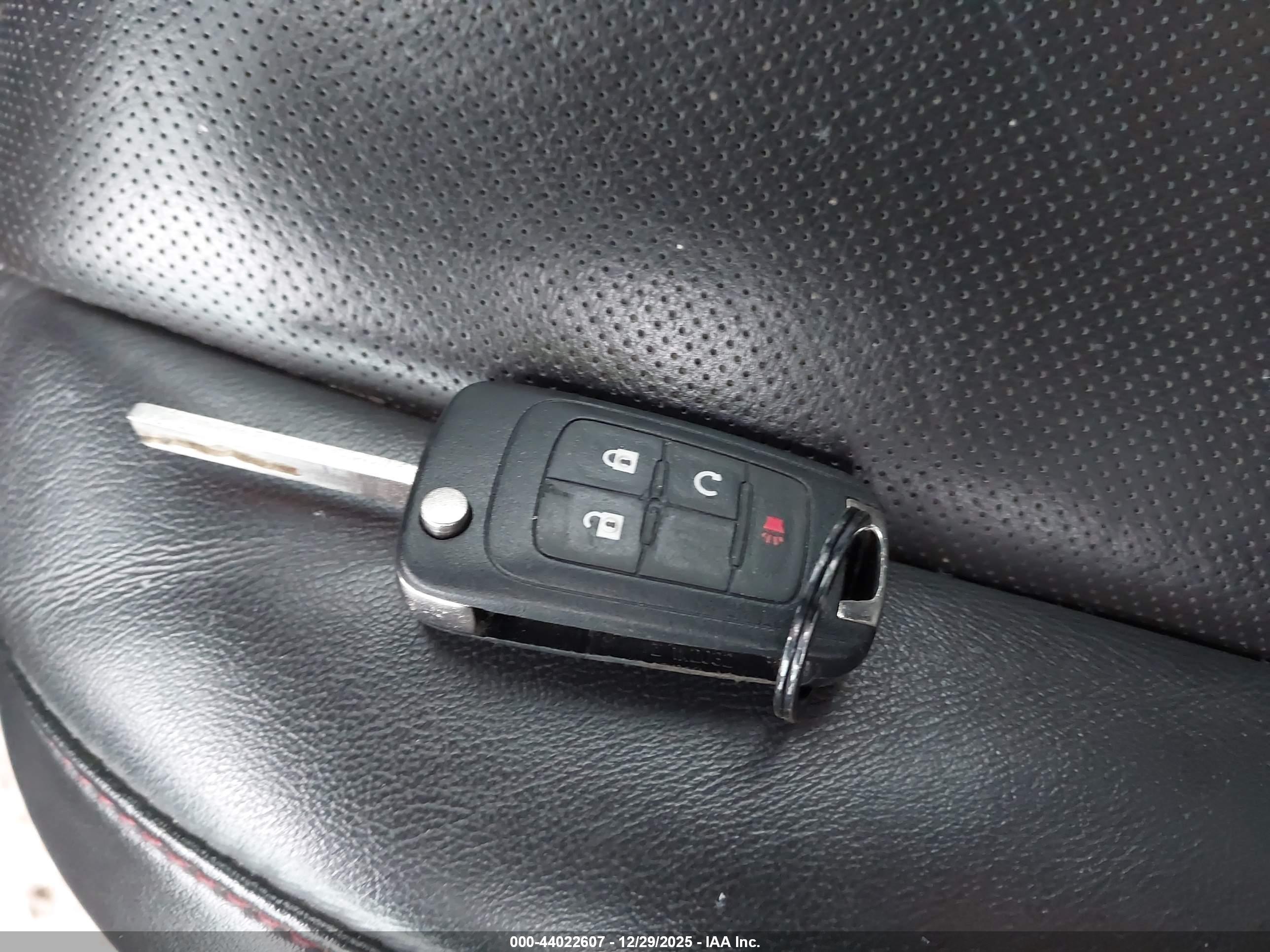 CHEVROLET EQUINOX image 11