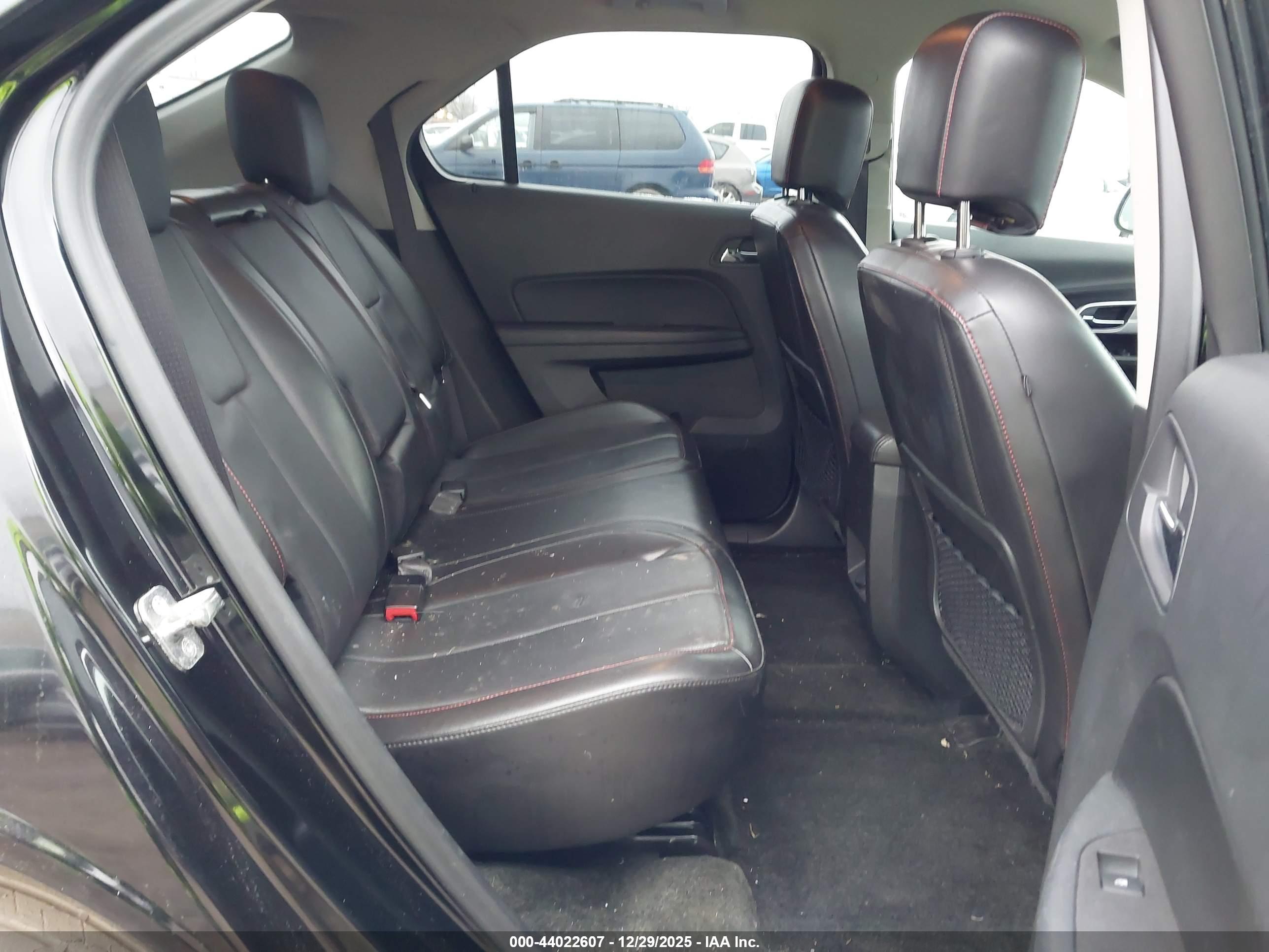 CHEVROLET EQUINOX image 8
