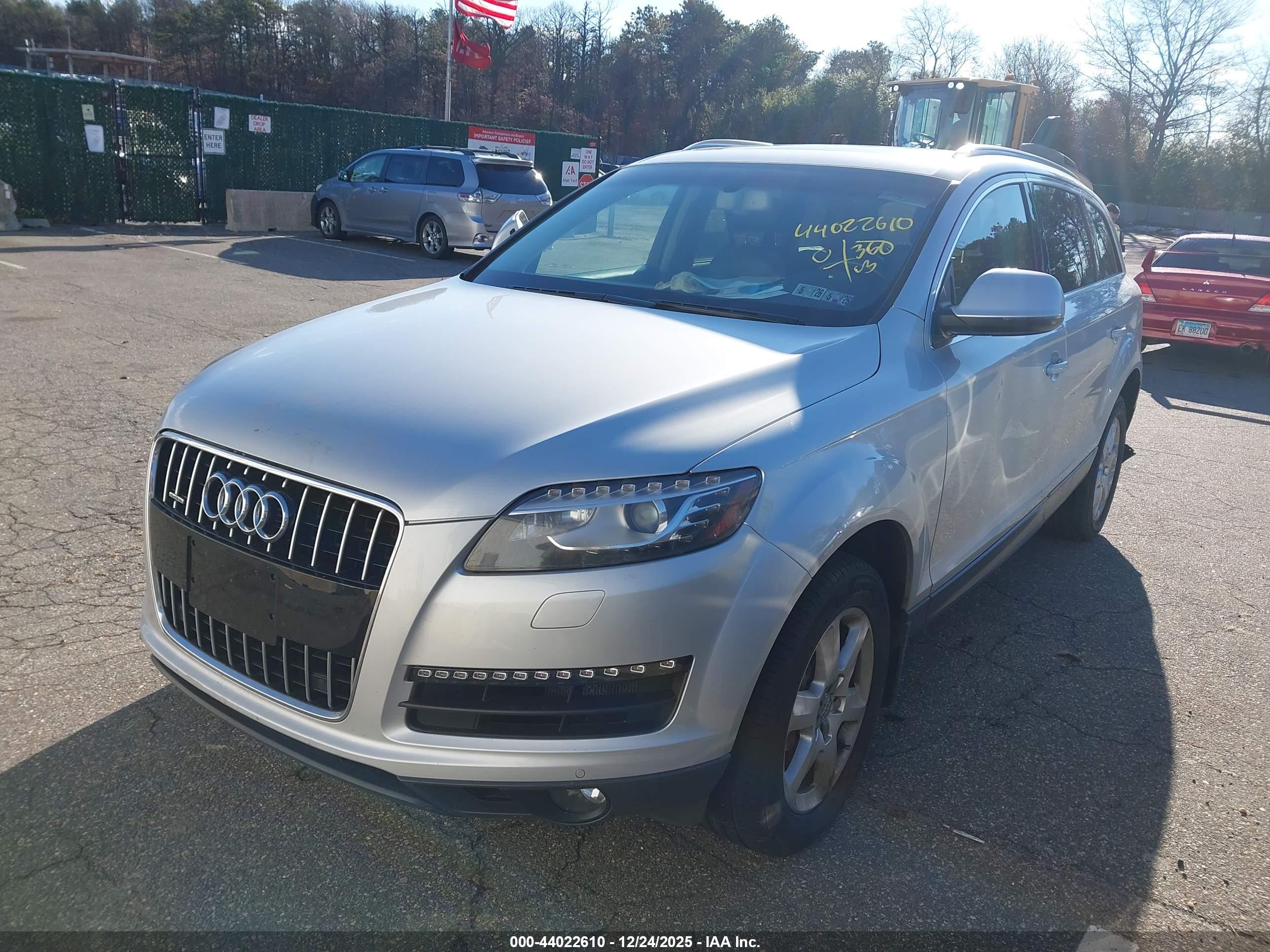 AUDI Q7 image 2