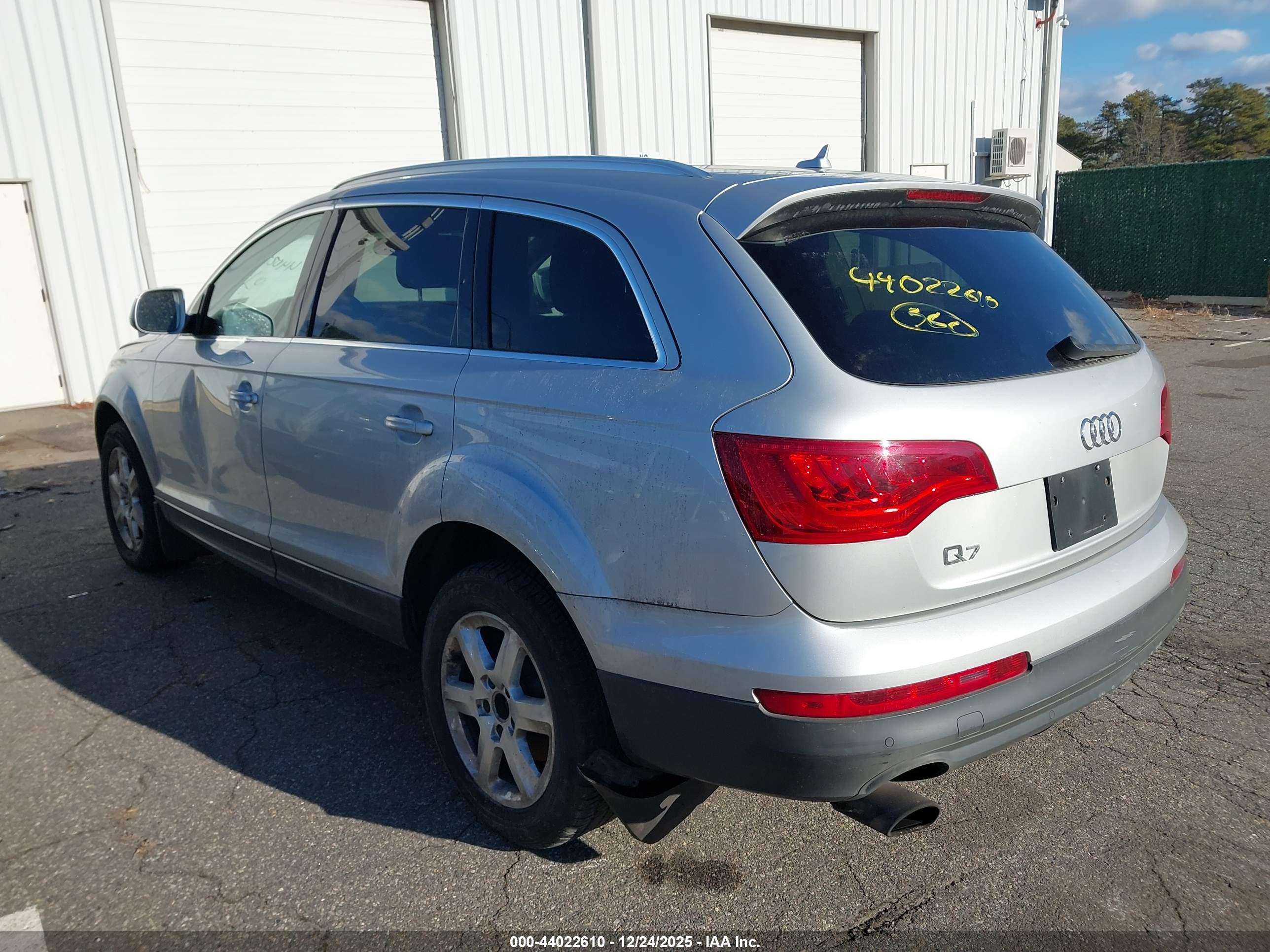 AUDI Q7 image 3