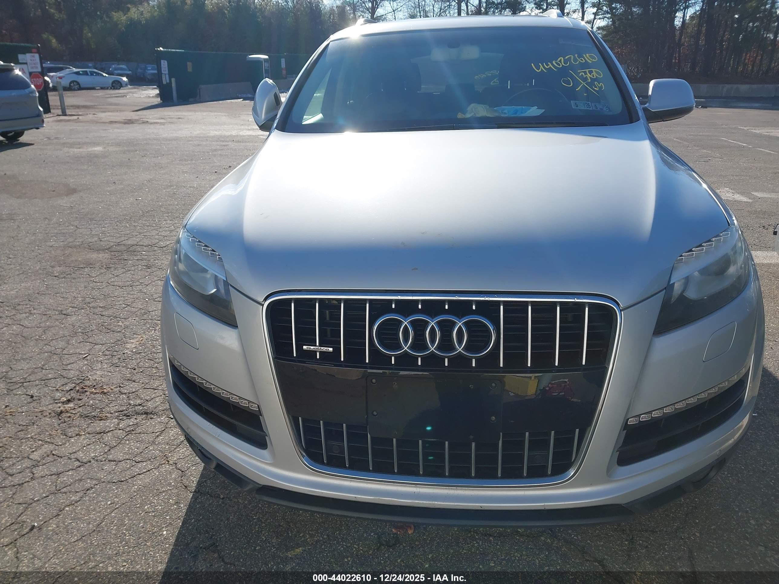AUDI Q7 image 6