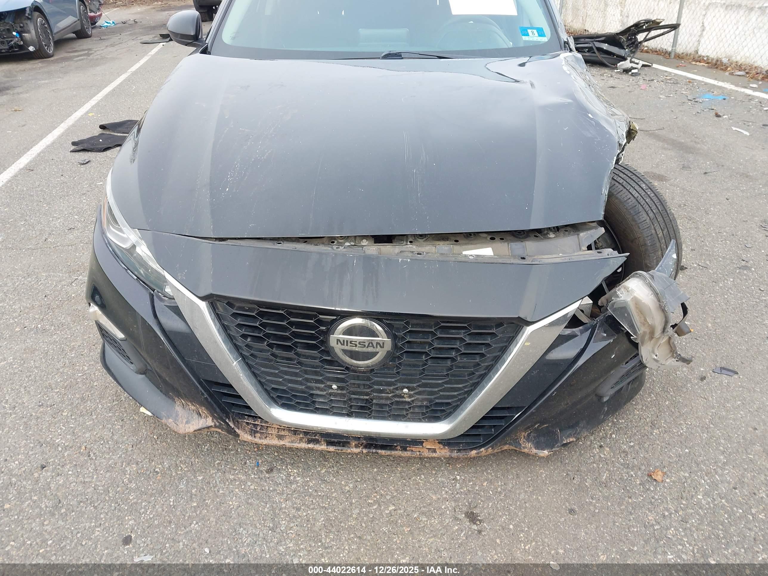NISSAN ALTIMA image 6