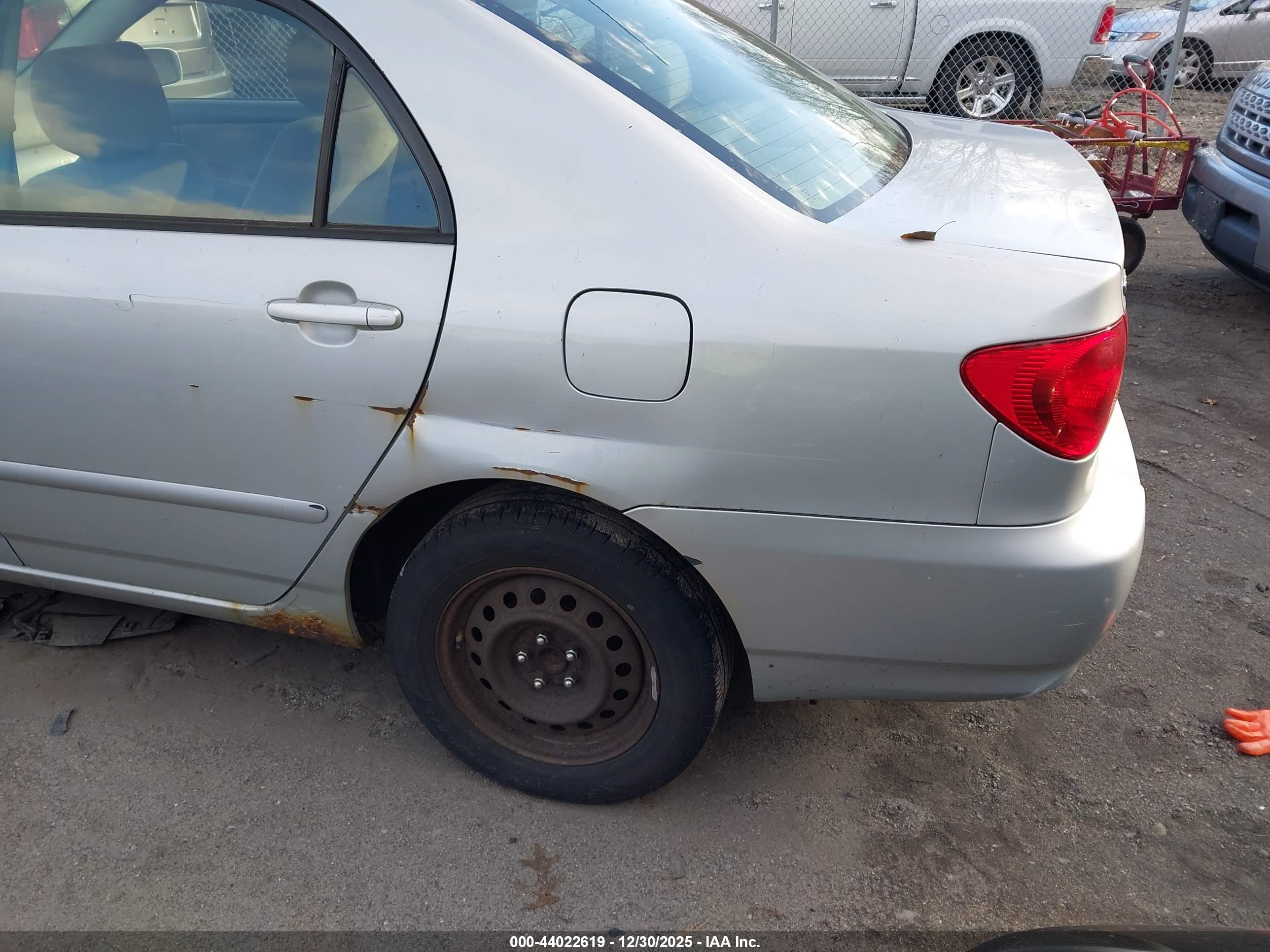 TOYOTA COROLLA image 3