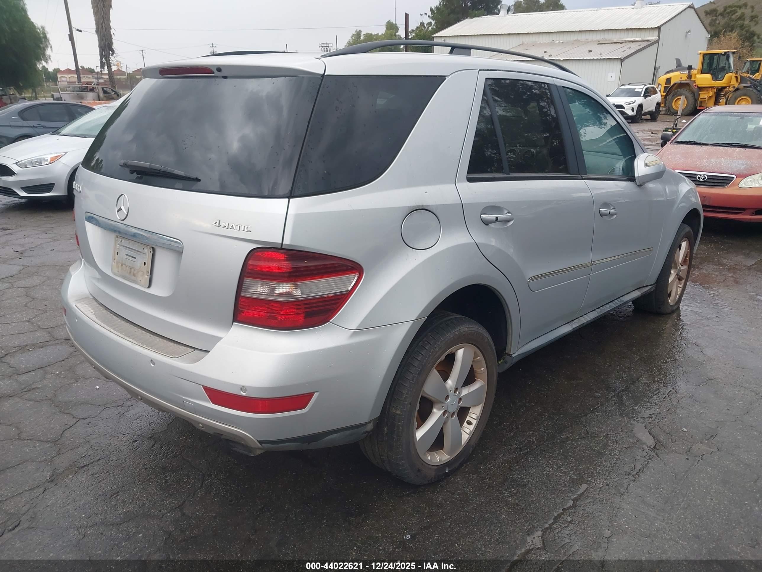 MERCEDES-BENZ ML image 4