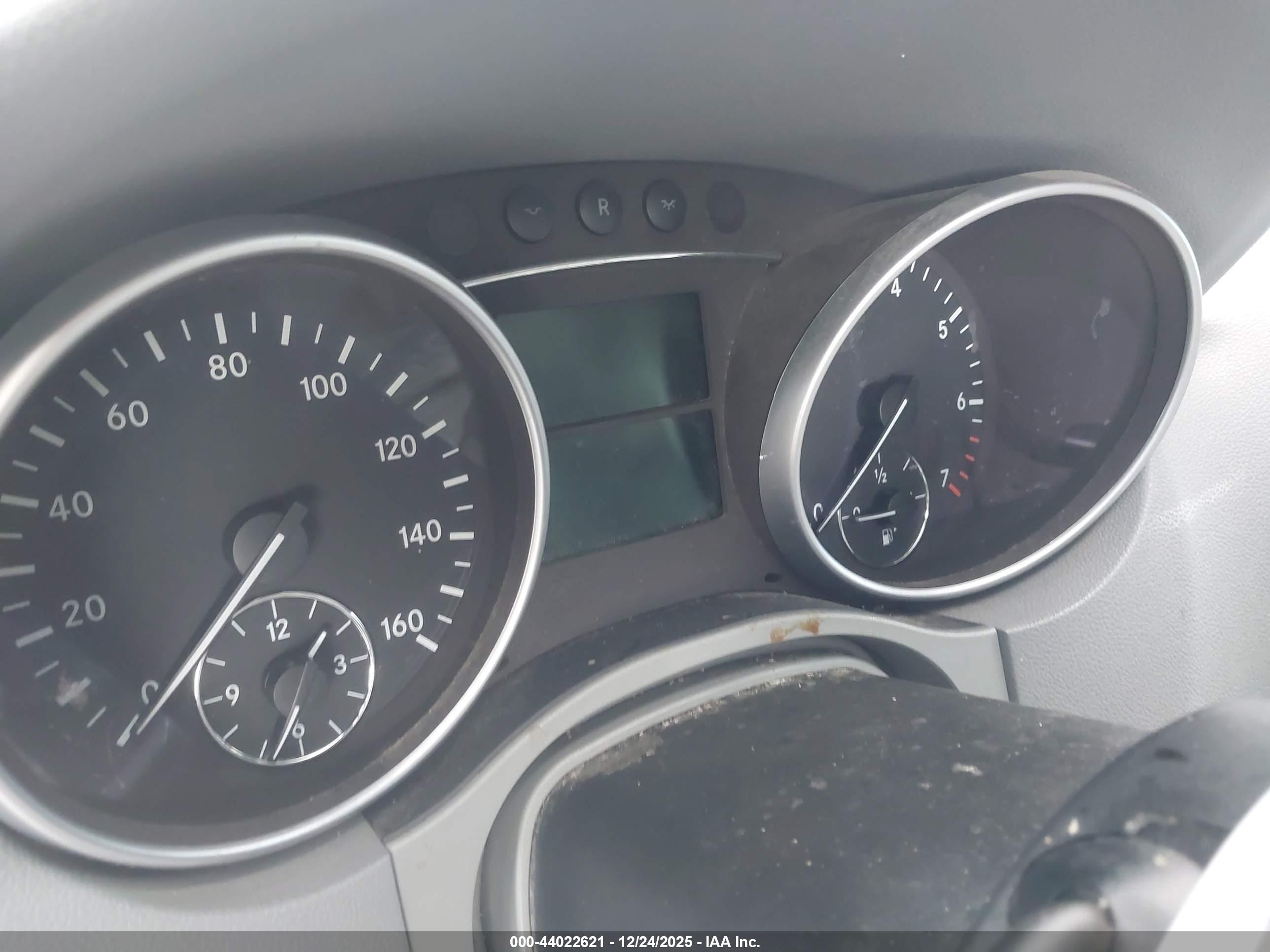 MERCEDES-BENZ ML image 7