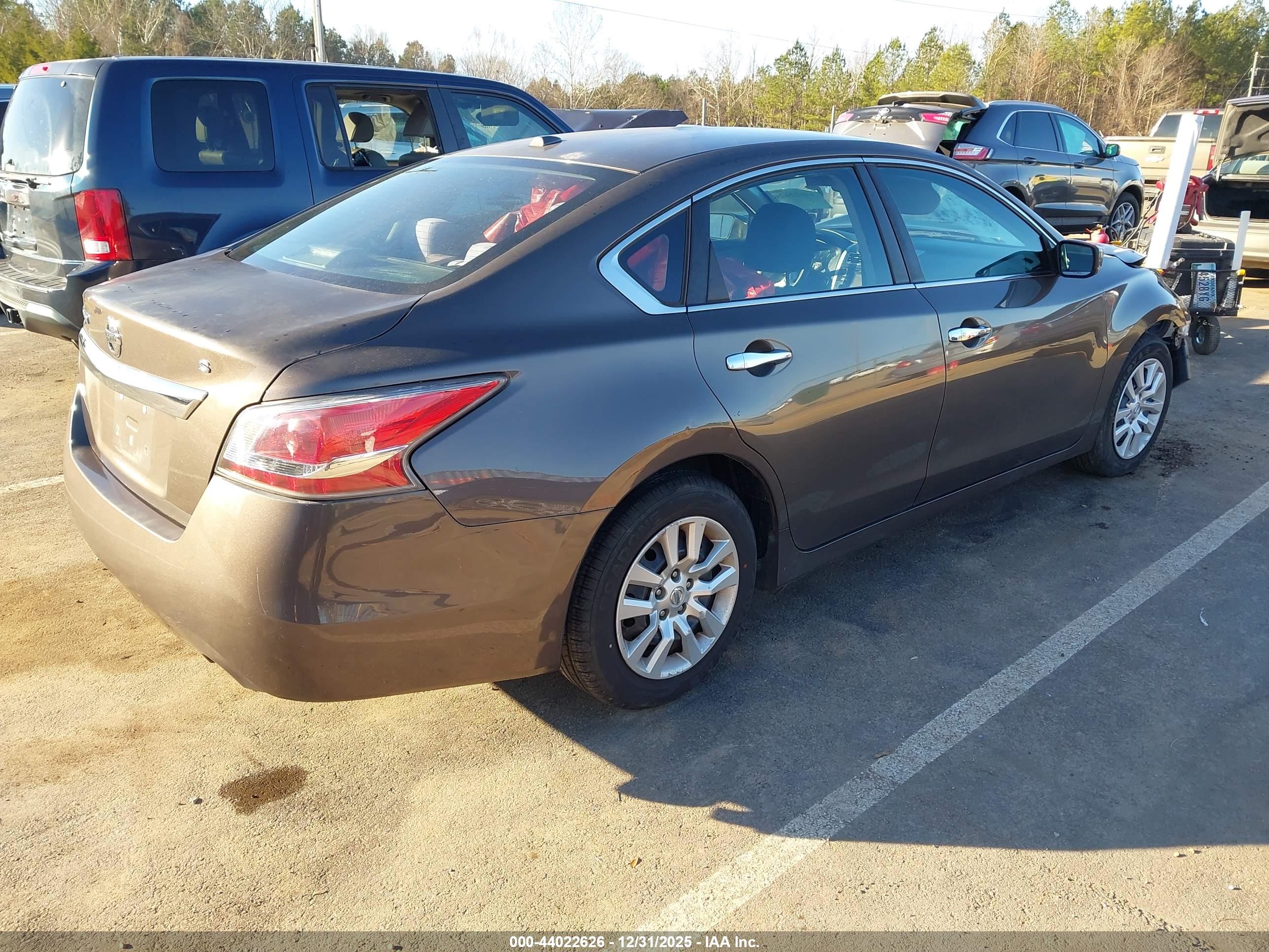 NISSAN ALTIMA image 4
