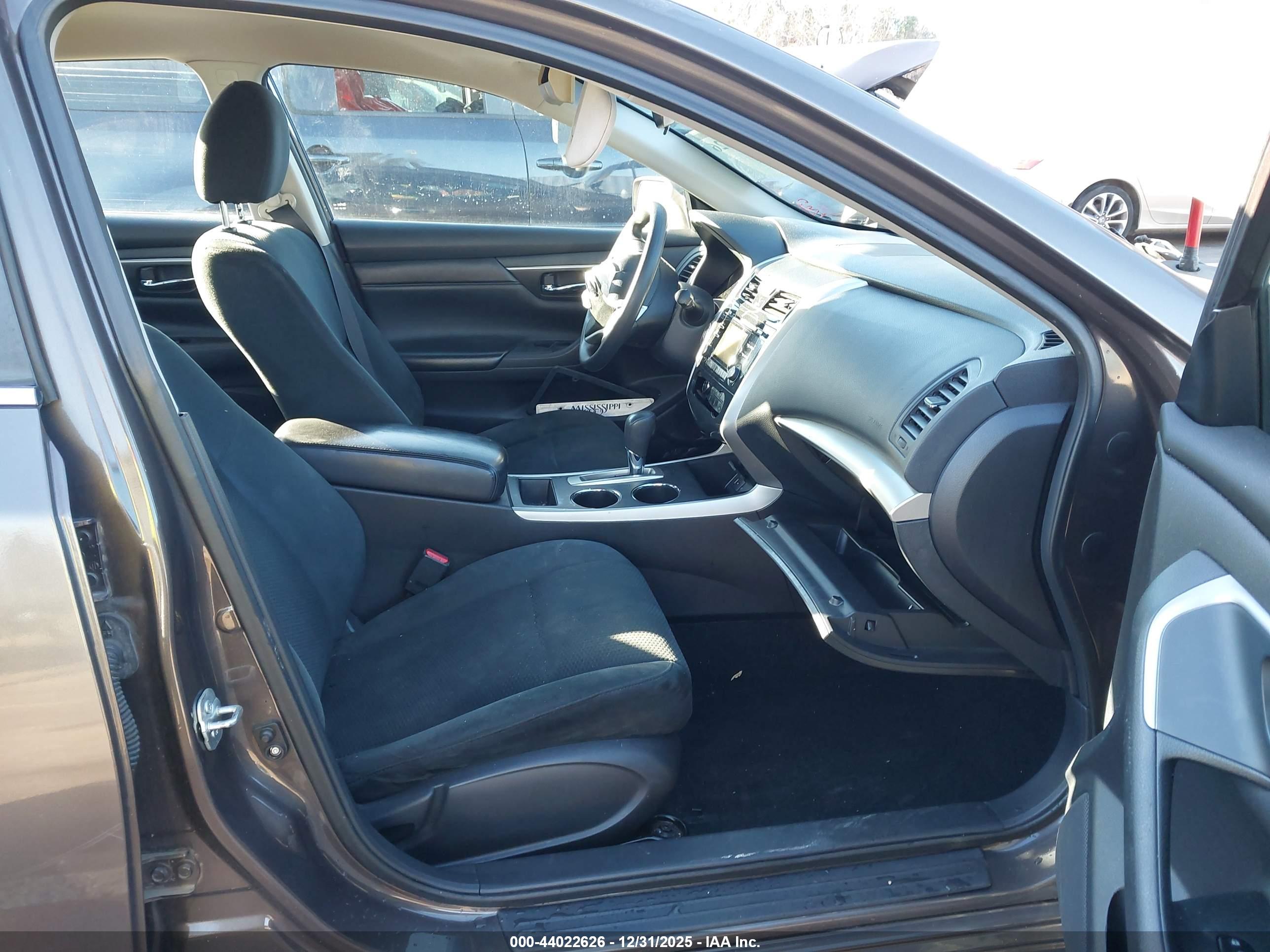 NISSAN ALTIMA image 5