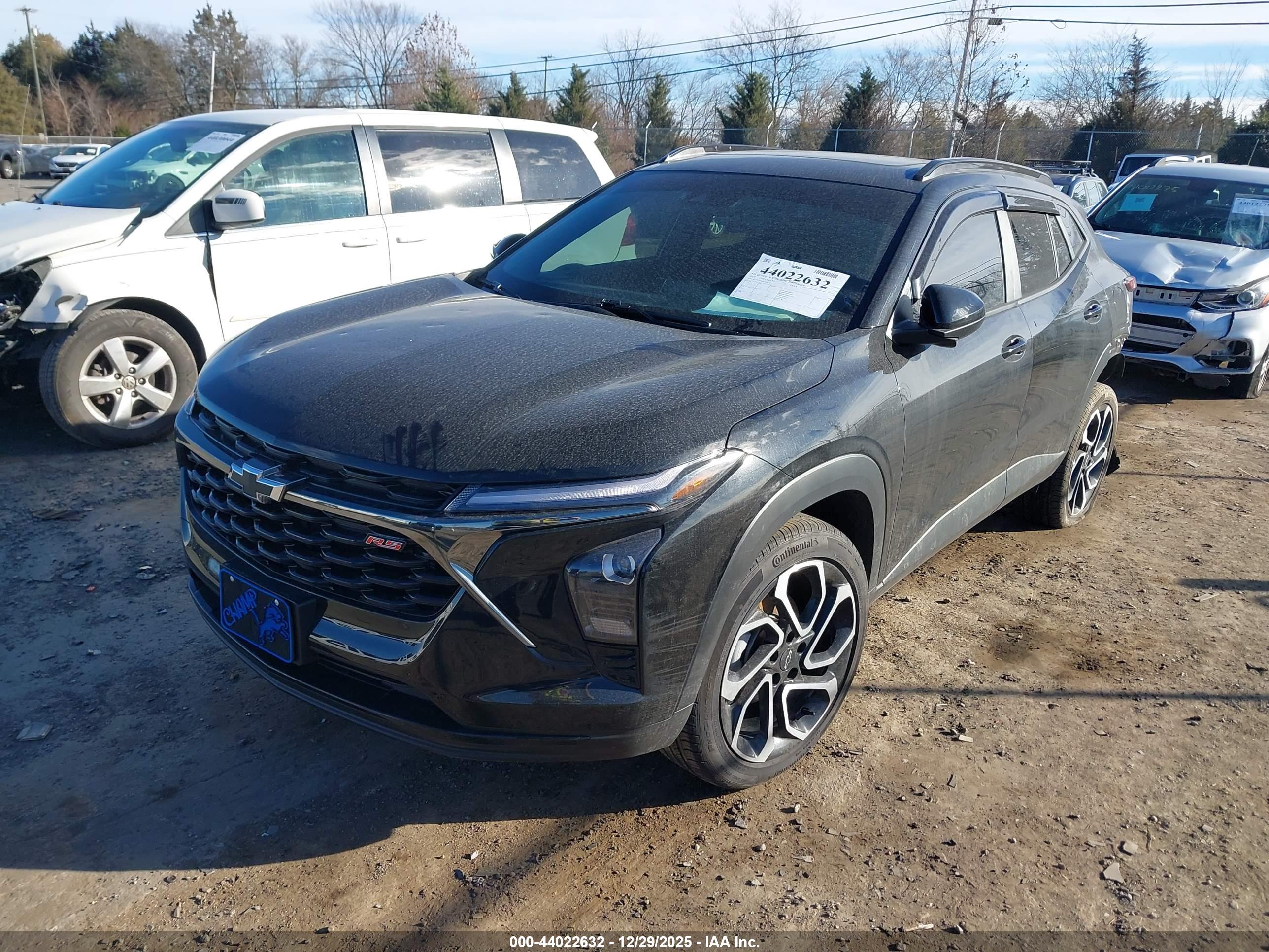 CHEVROLET TRAX image 2