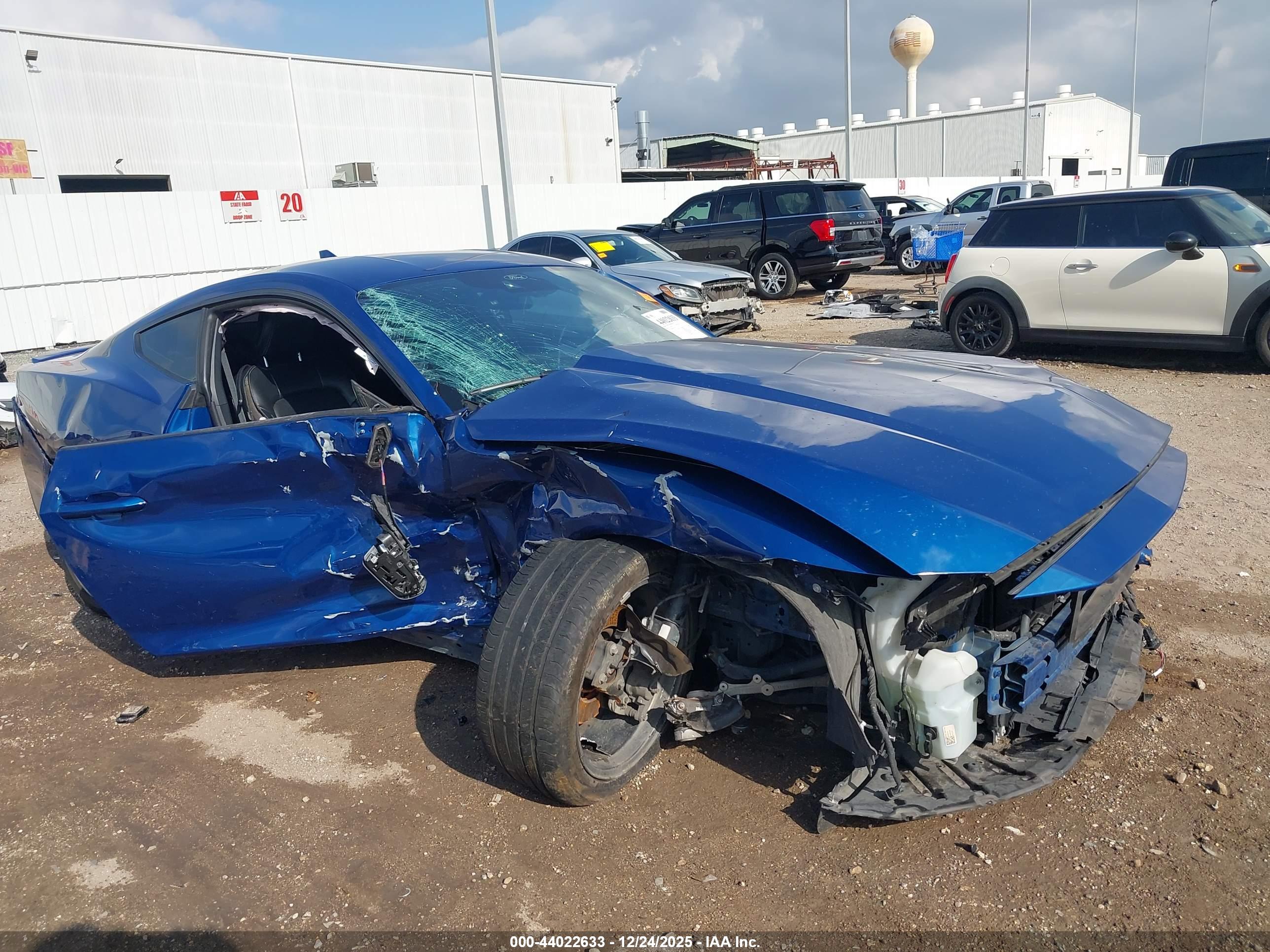 FORD MUSTANG image 6