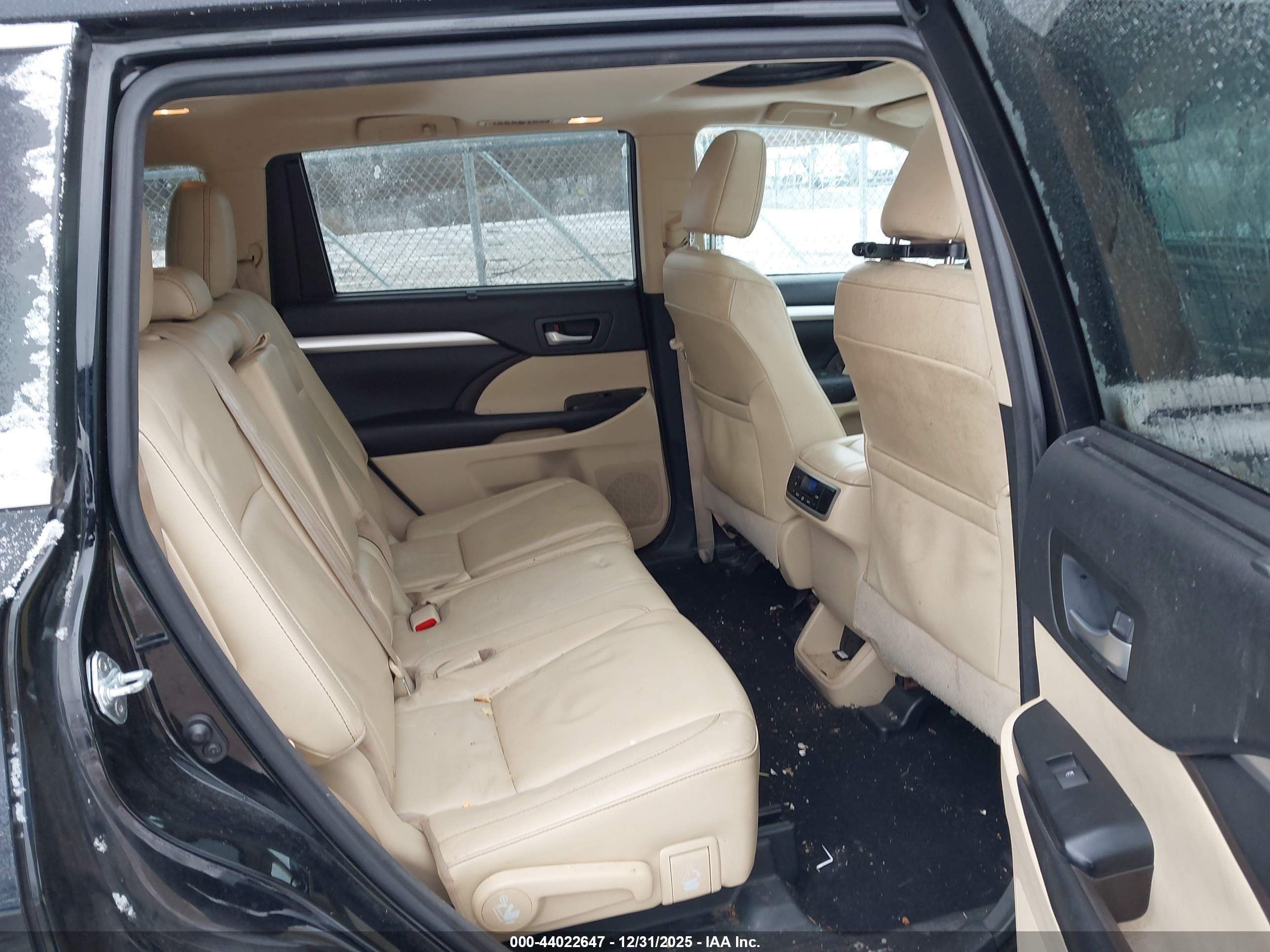 TOYOTA HIGHLANDER image 8