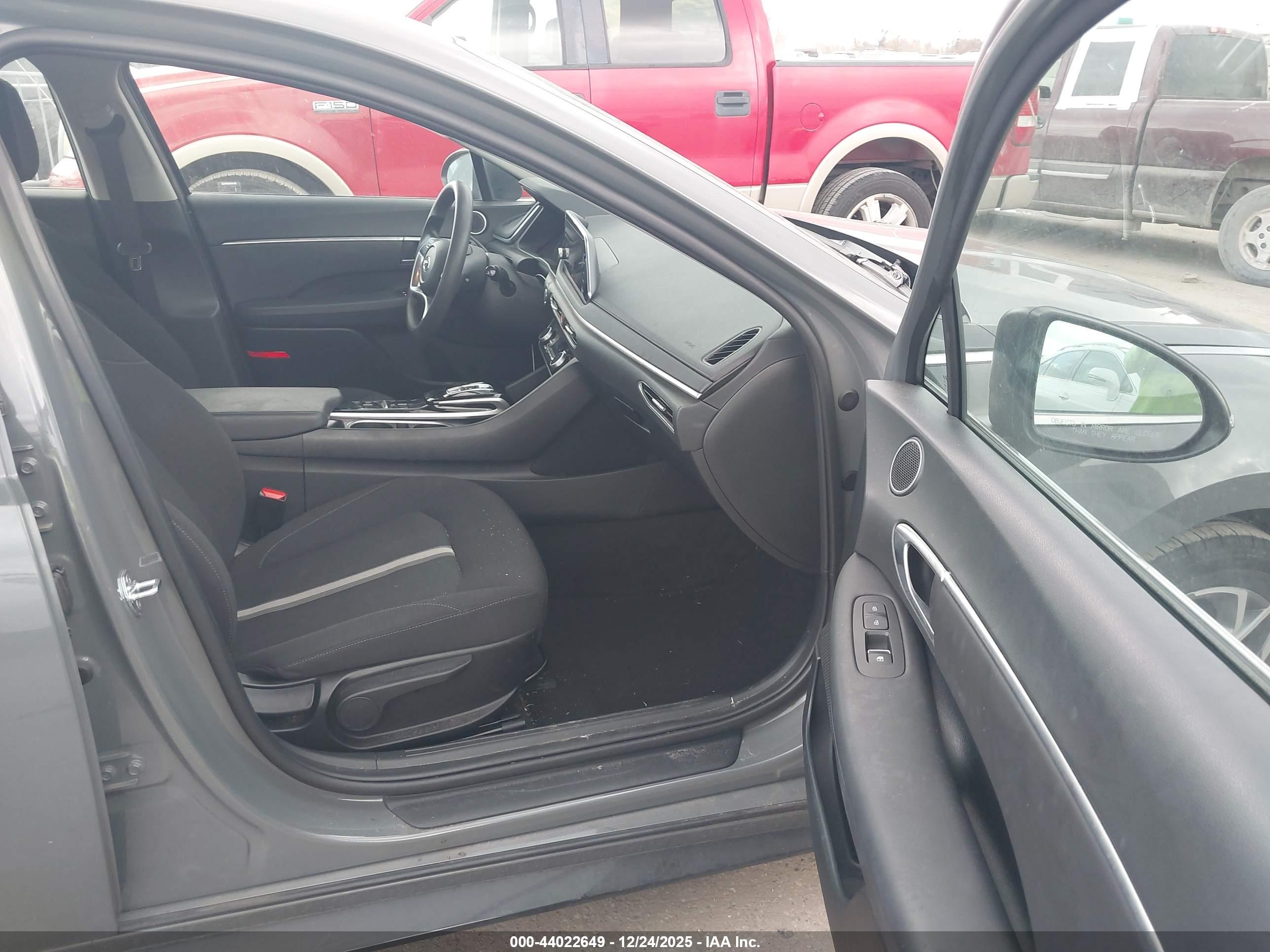 HYUNDAI SONATA image 5