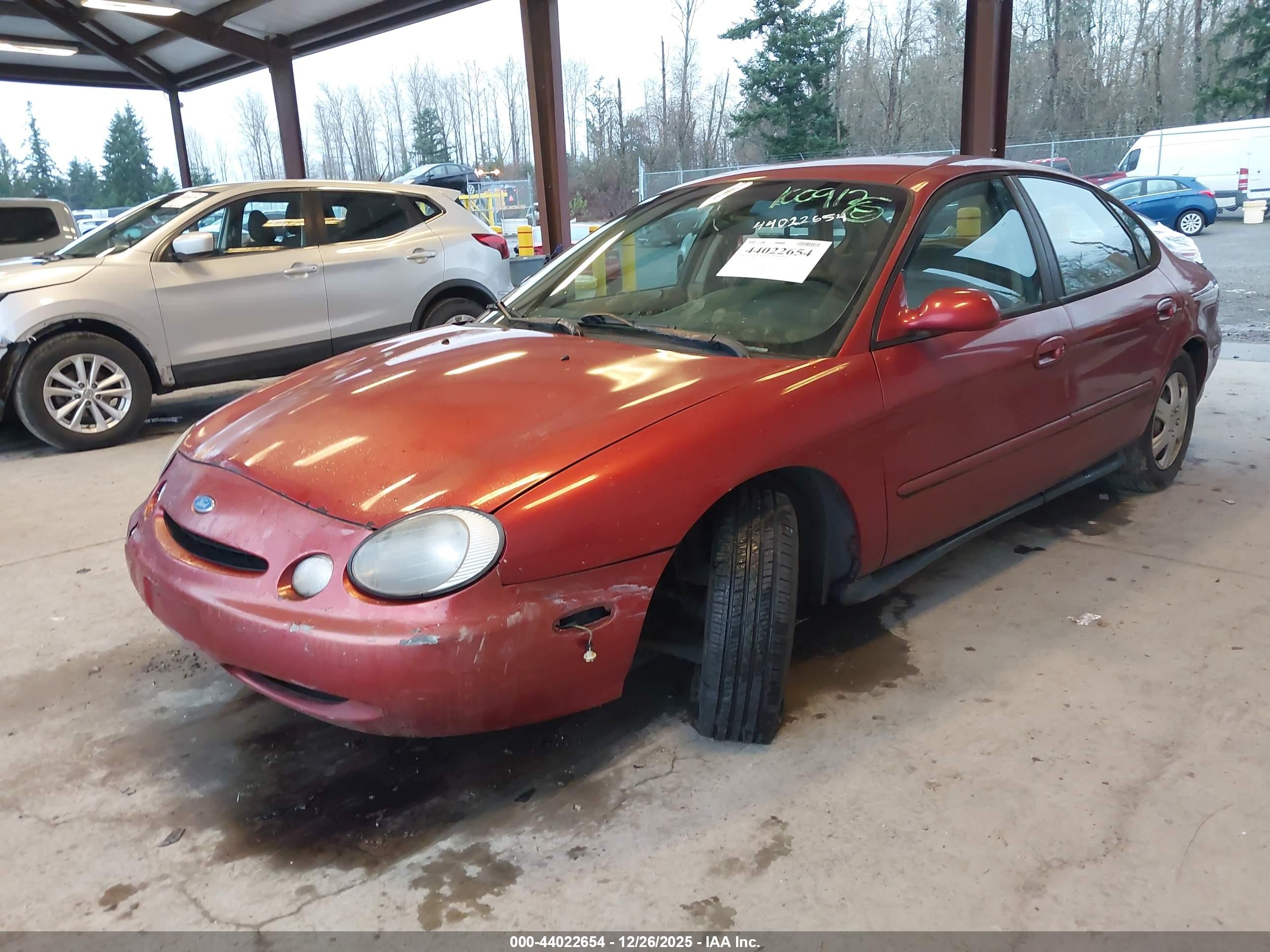 FORD TAURUS image 2