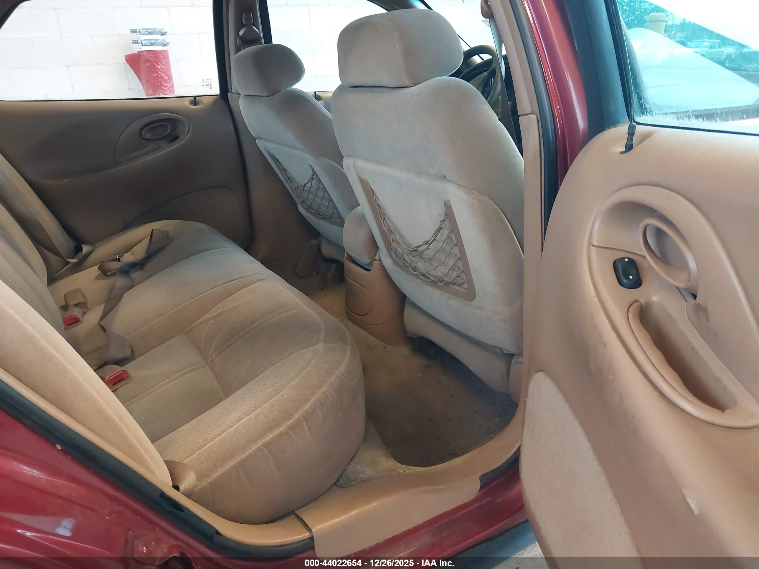 FORD TAURUS image 8