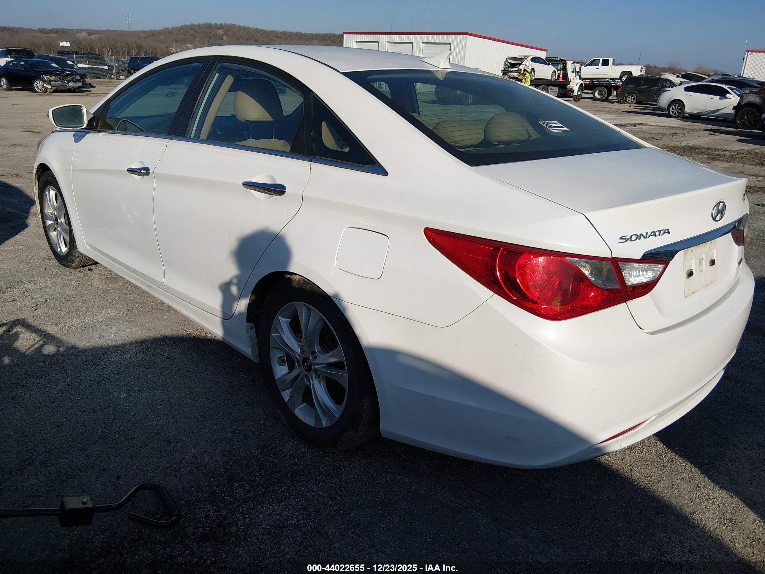 HYUNDAI SONATA image 3