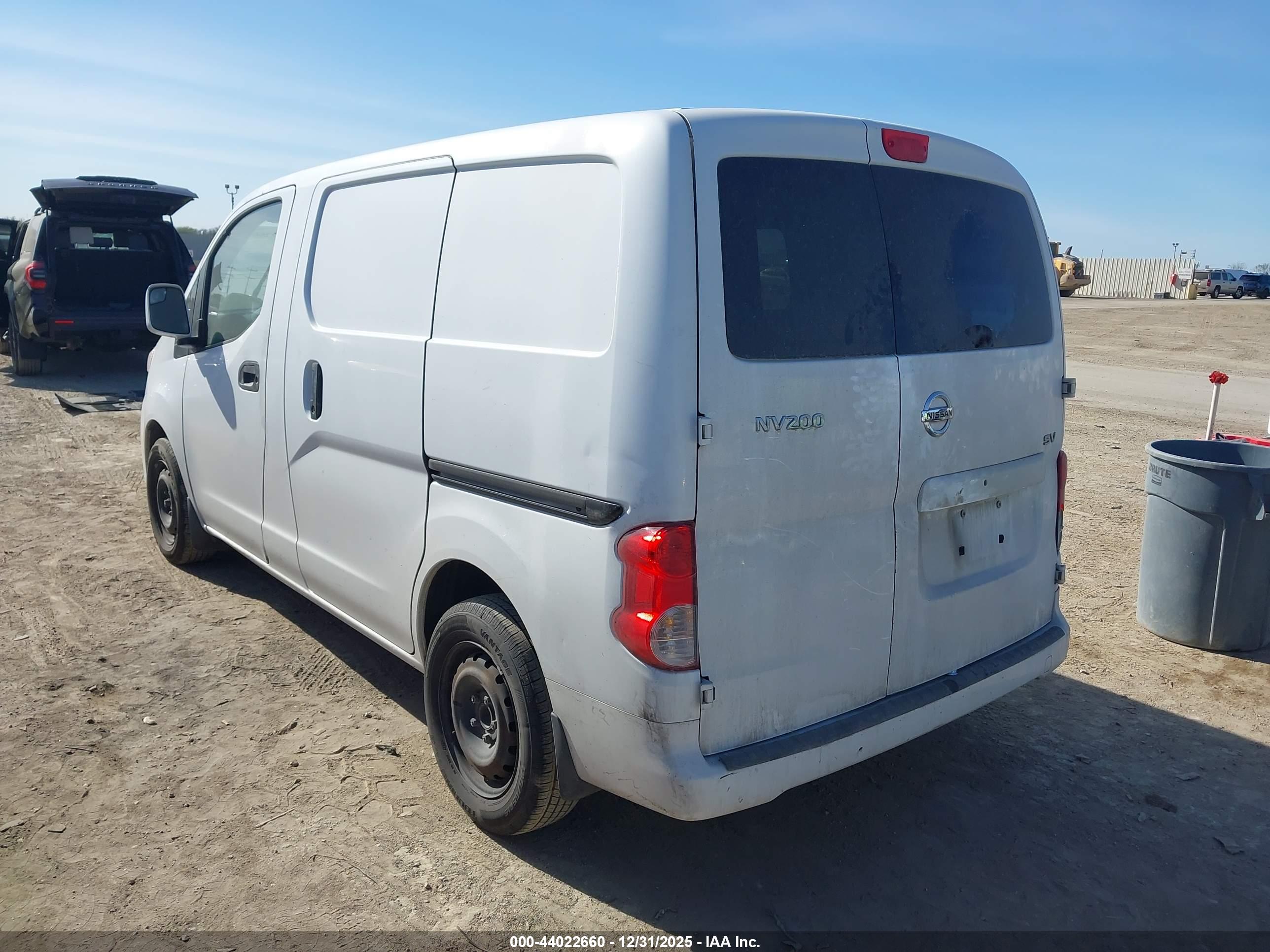 NISSAN NV200 image 3