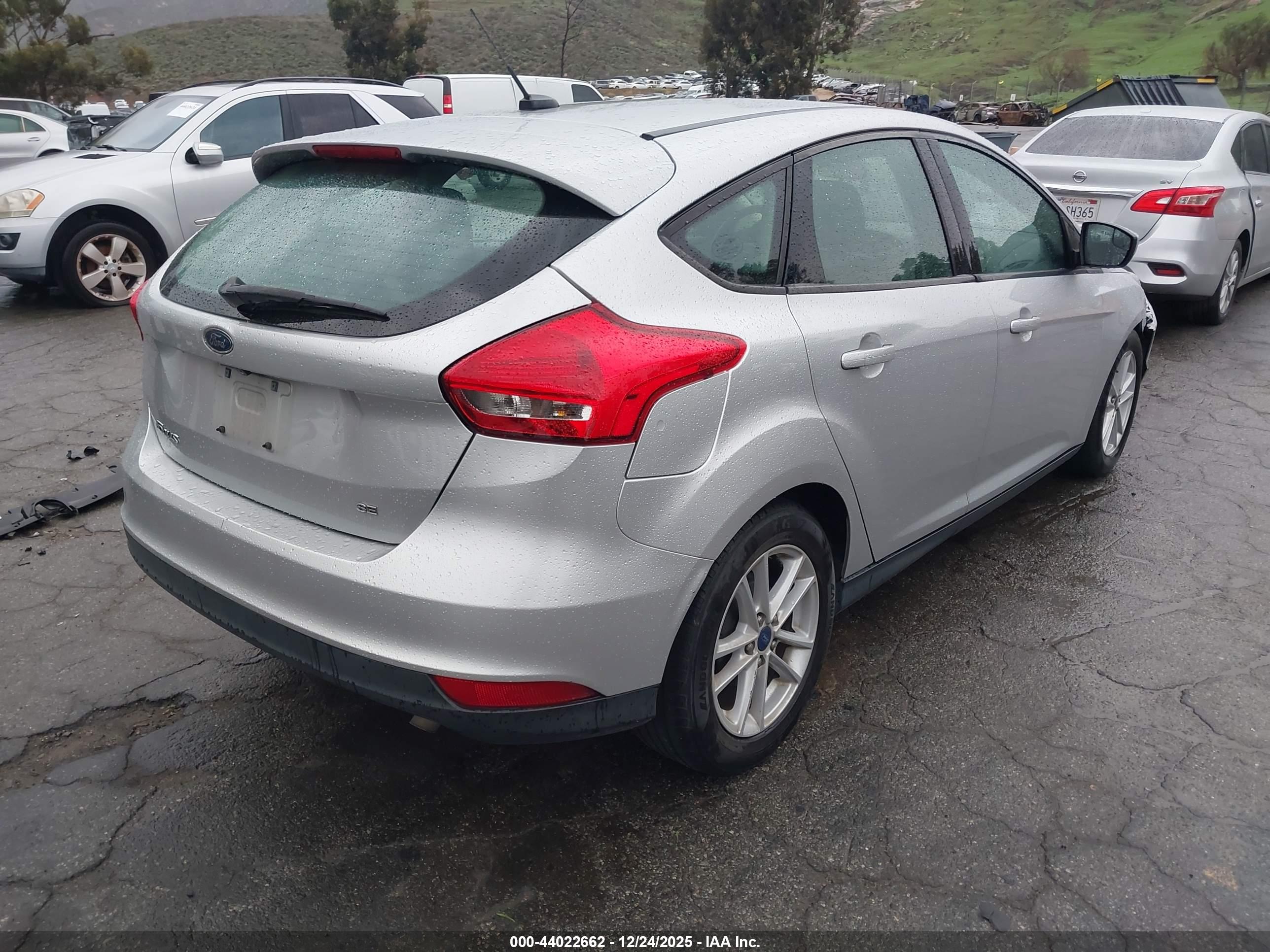 FORD FOCUS image 4