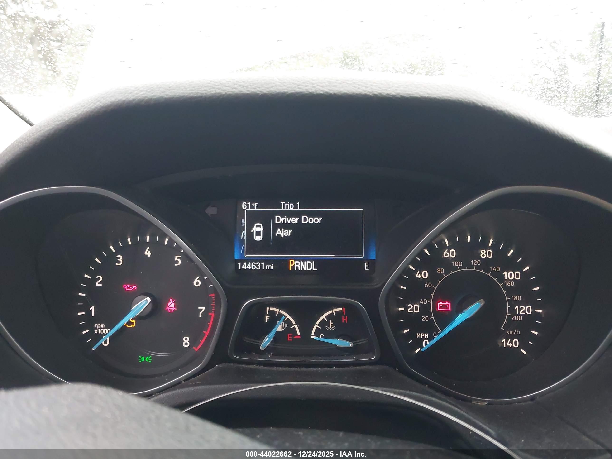 FORD FOCUS image 7