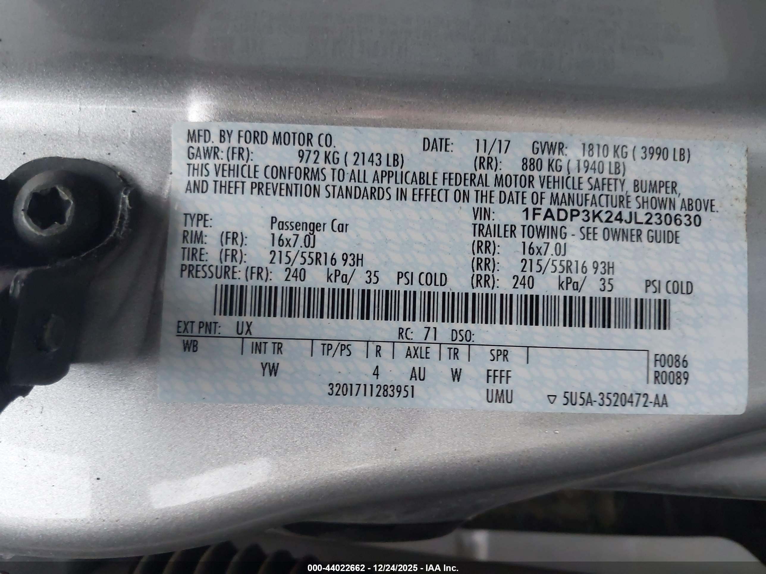 FORD FOCUS image 9