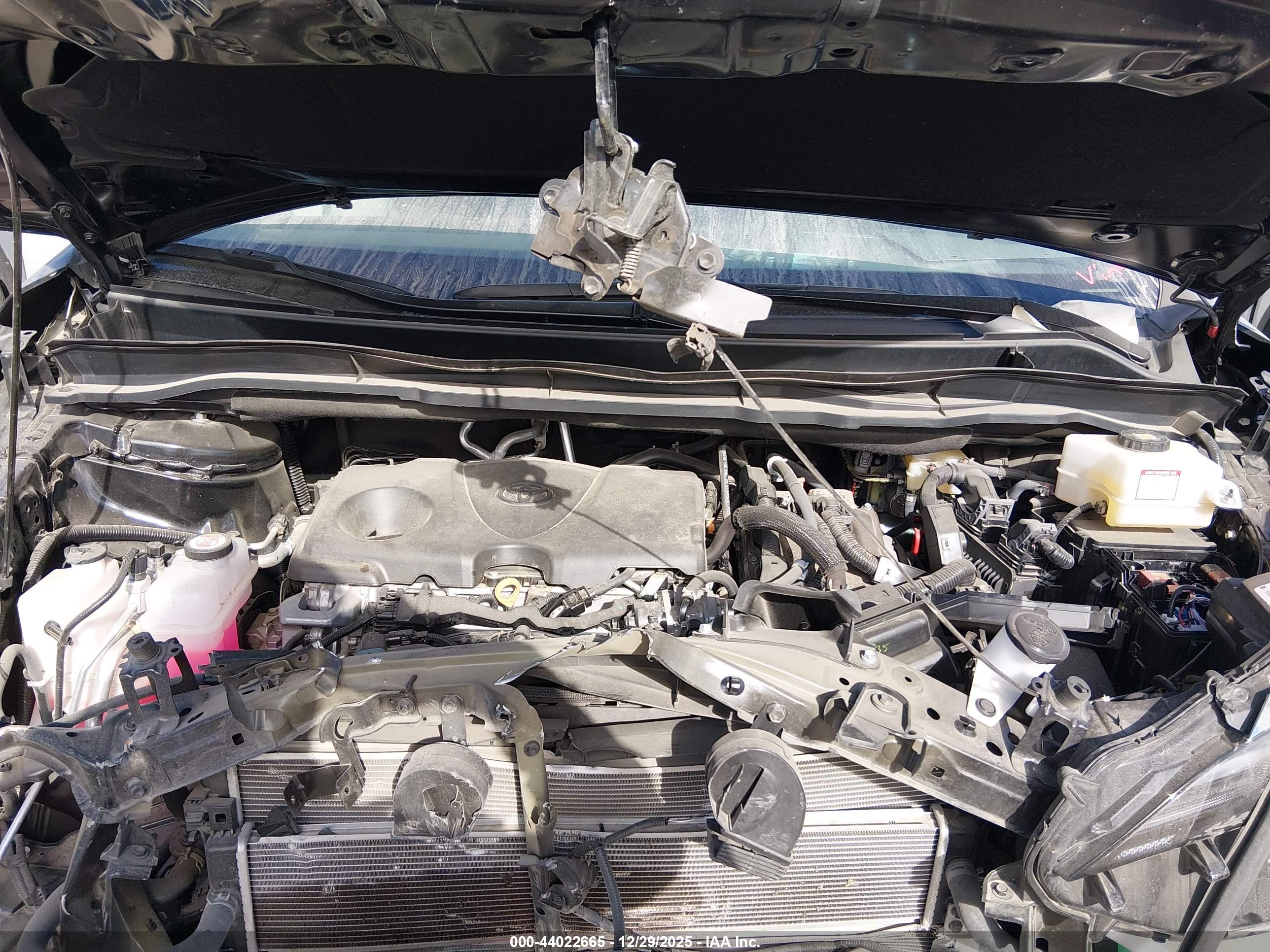 TOYOTA SIENNA image 10