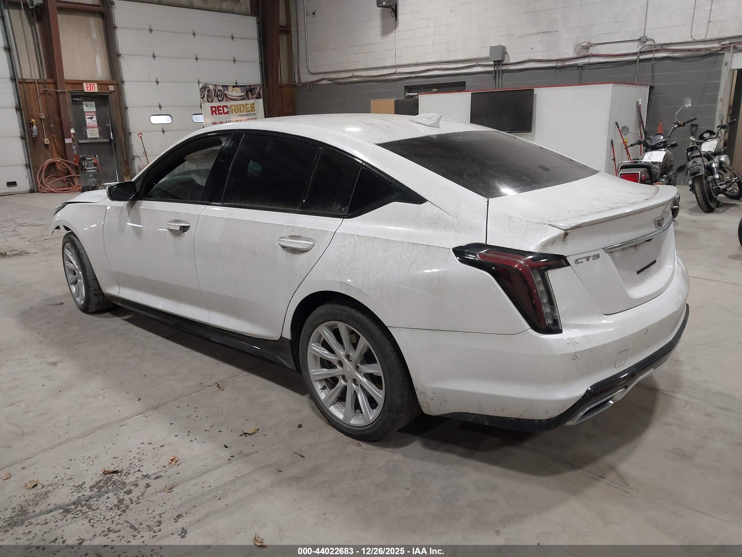 CADILLAC CT5 image 3