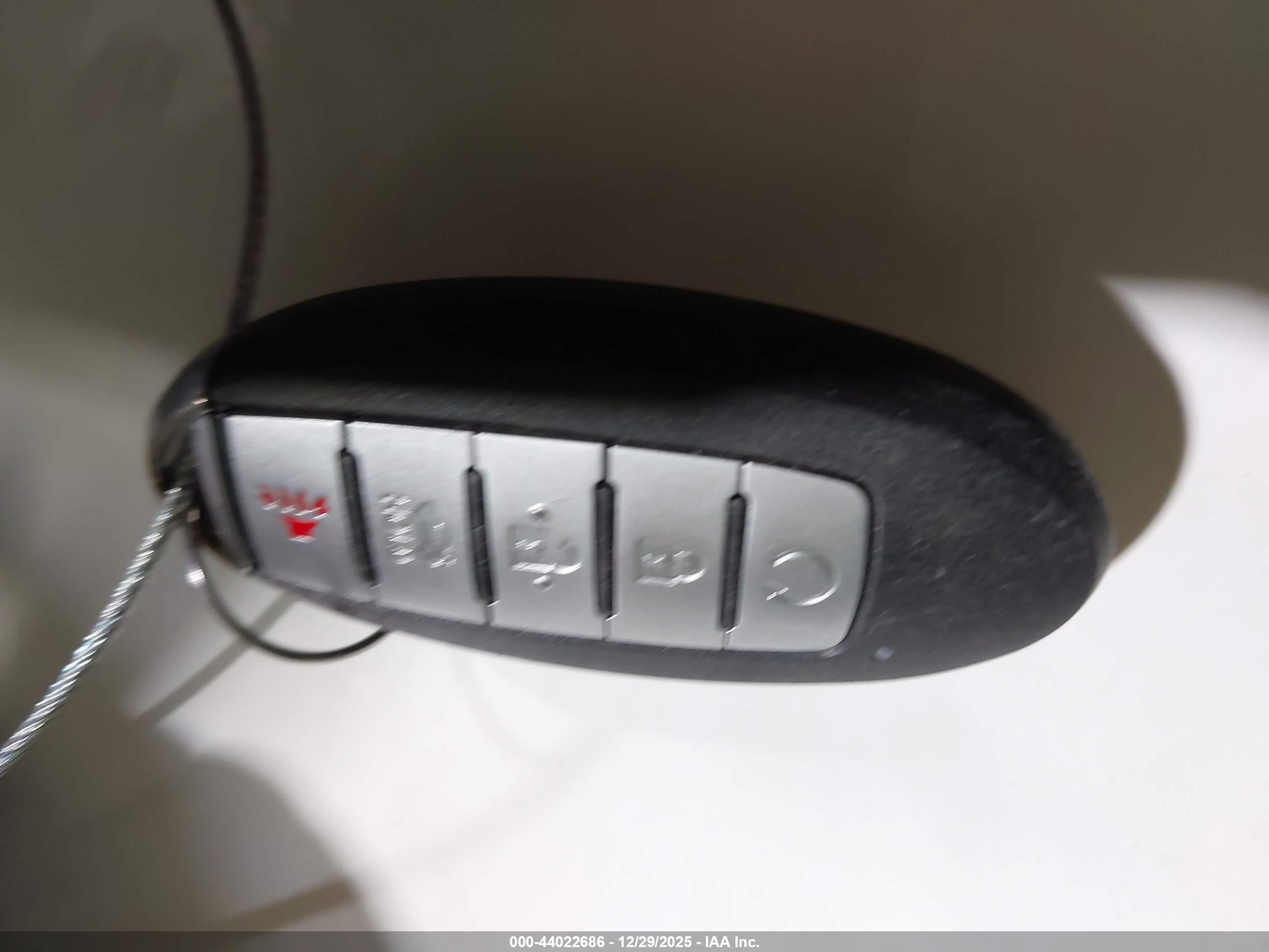 NISSAN ALTIMA image 11