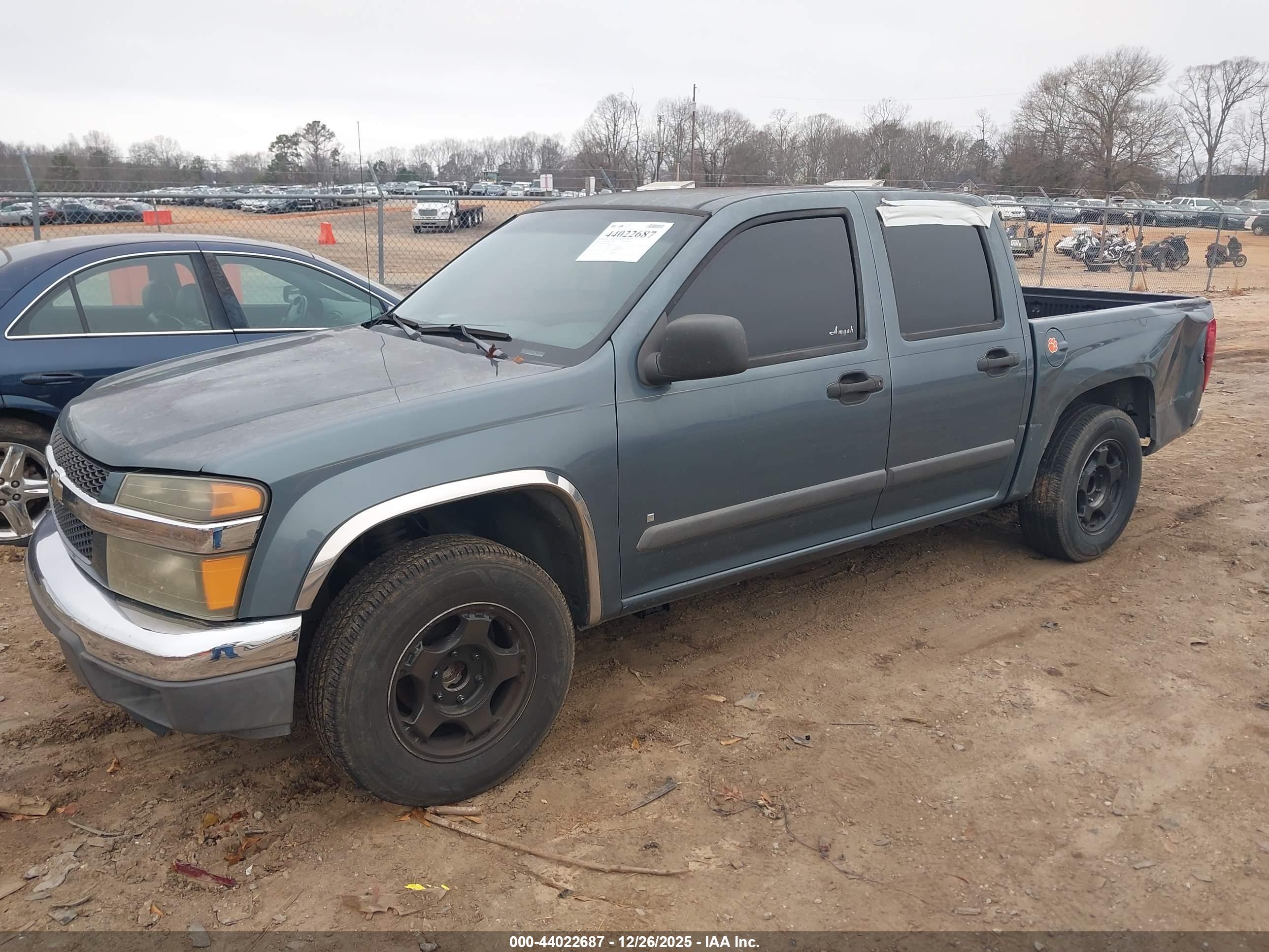 CHEVROLET COLORADO image 2