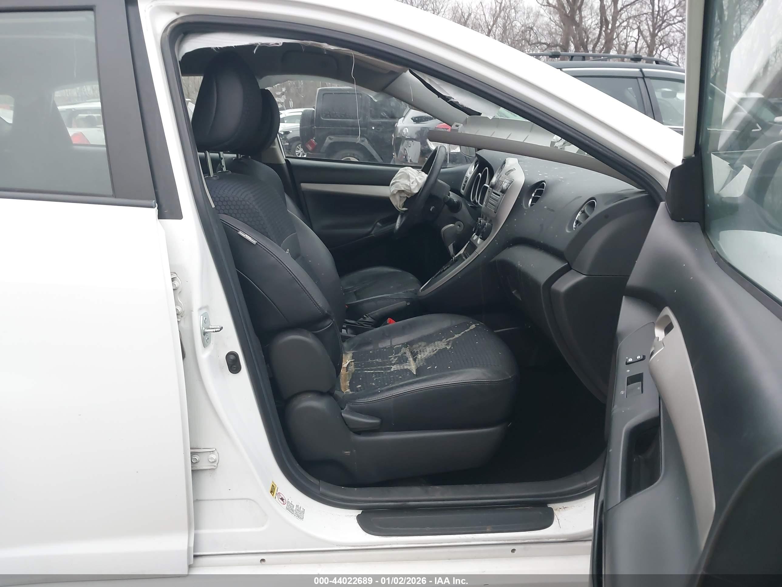 PONTIAC VIBE image 5