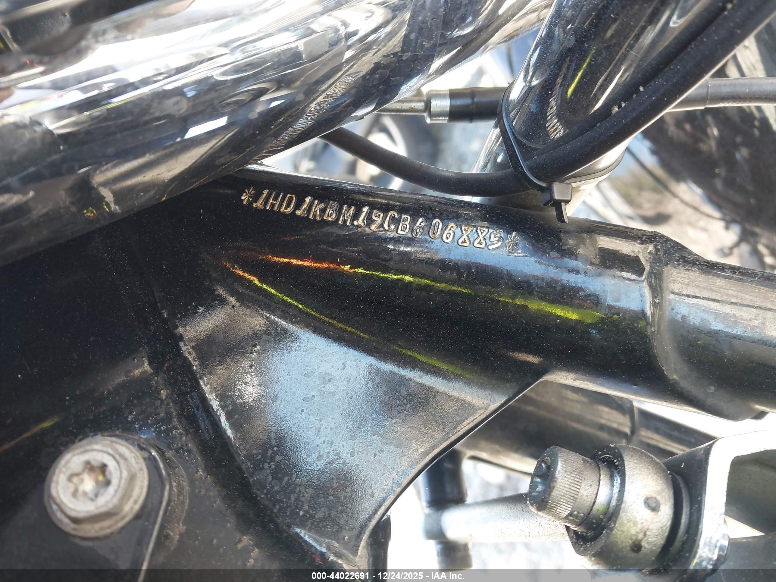 HARLEY-DAVIDSON FLHX image 10