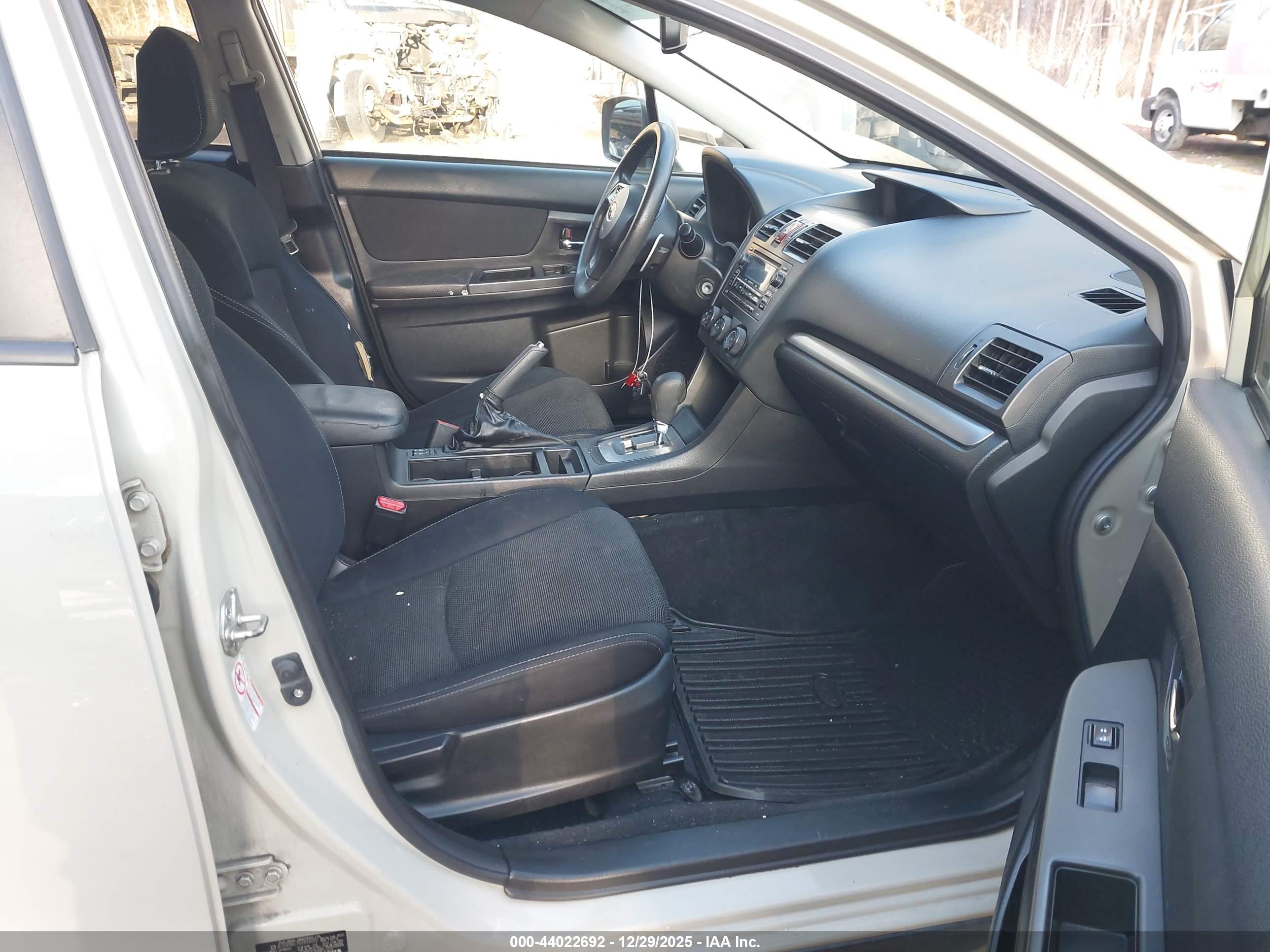SUBARU XV image 5