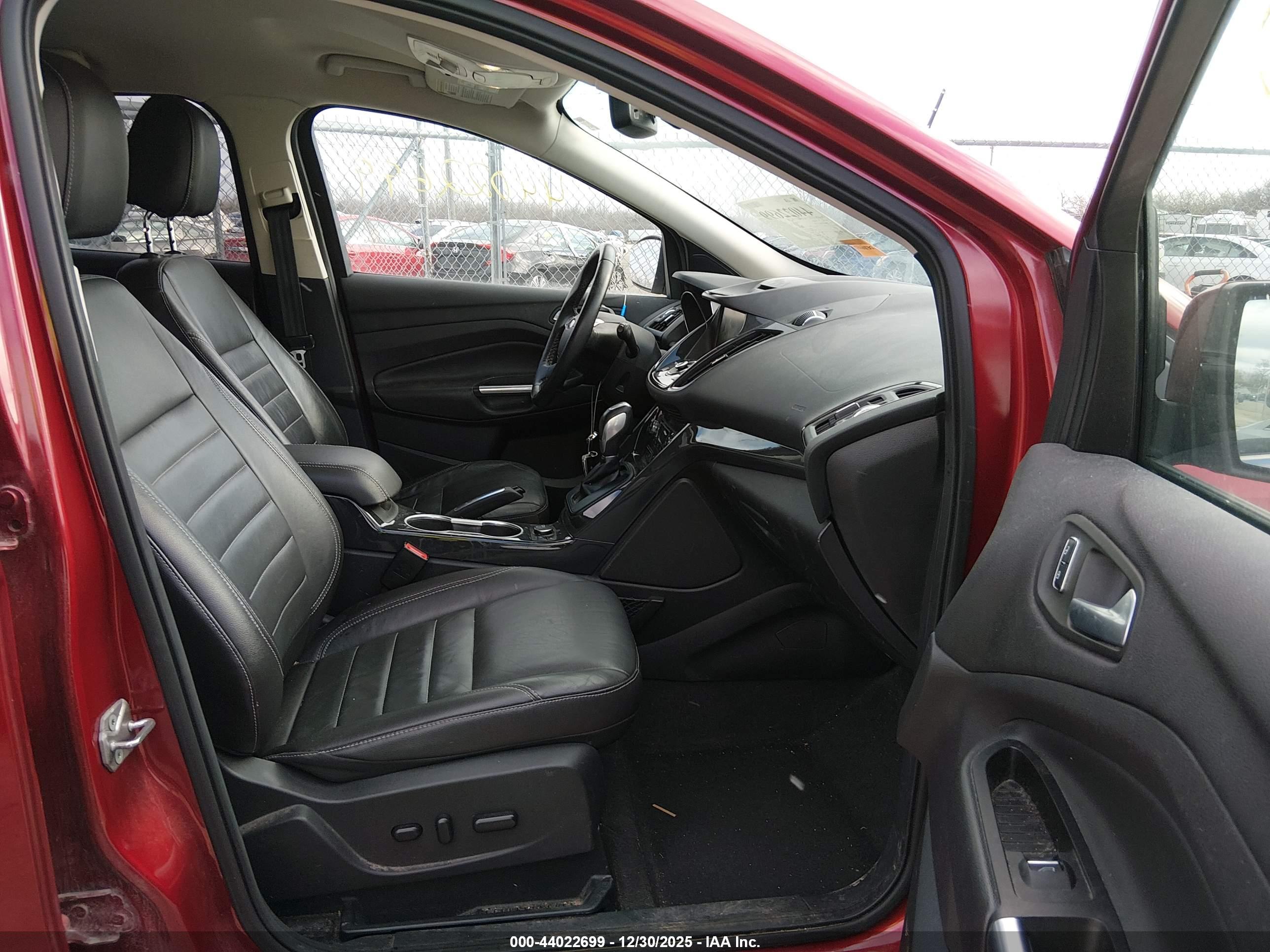 FORD ESCAPE image 5