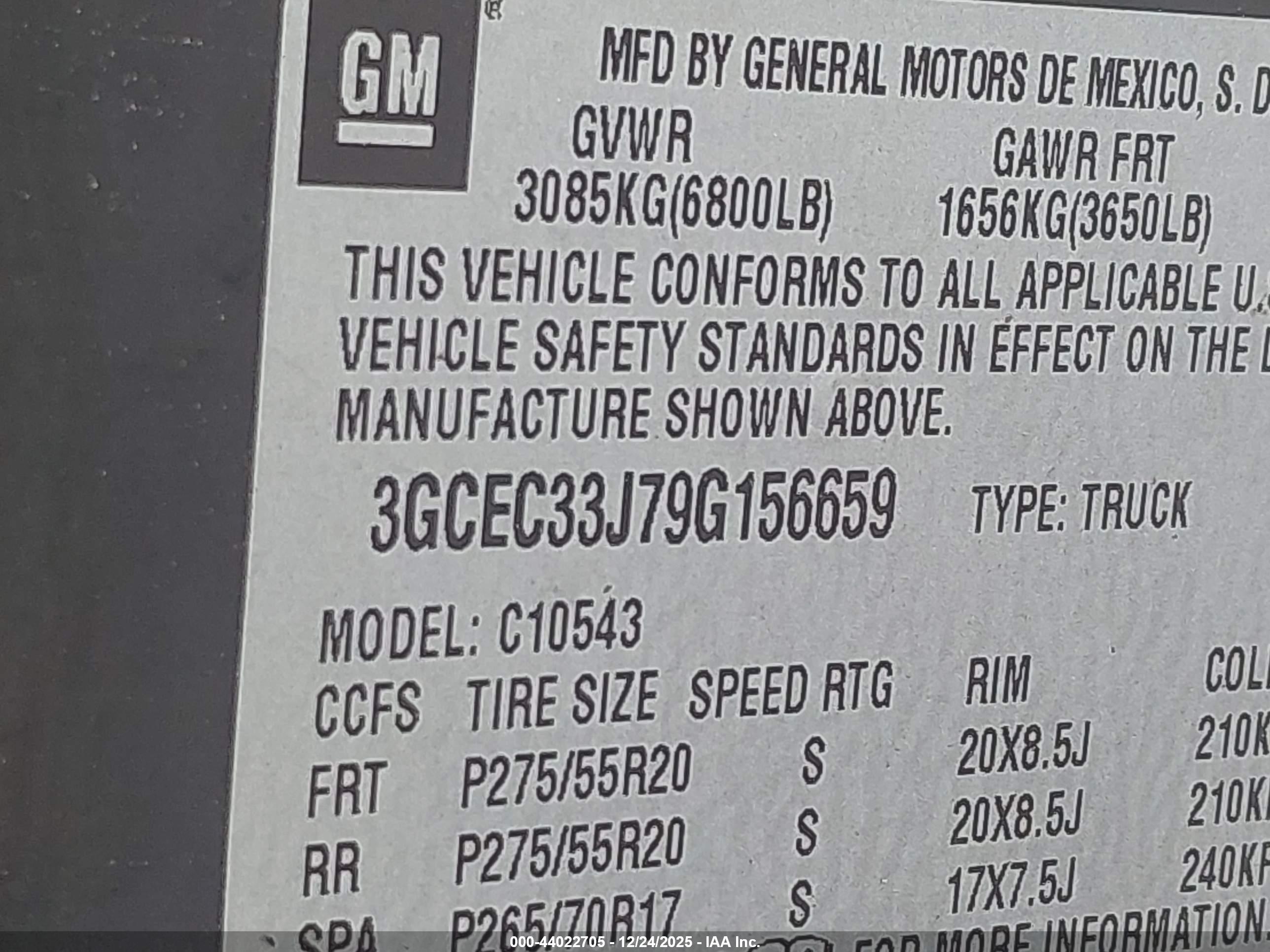 CHEVROLET SILVERADO image 9