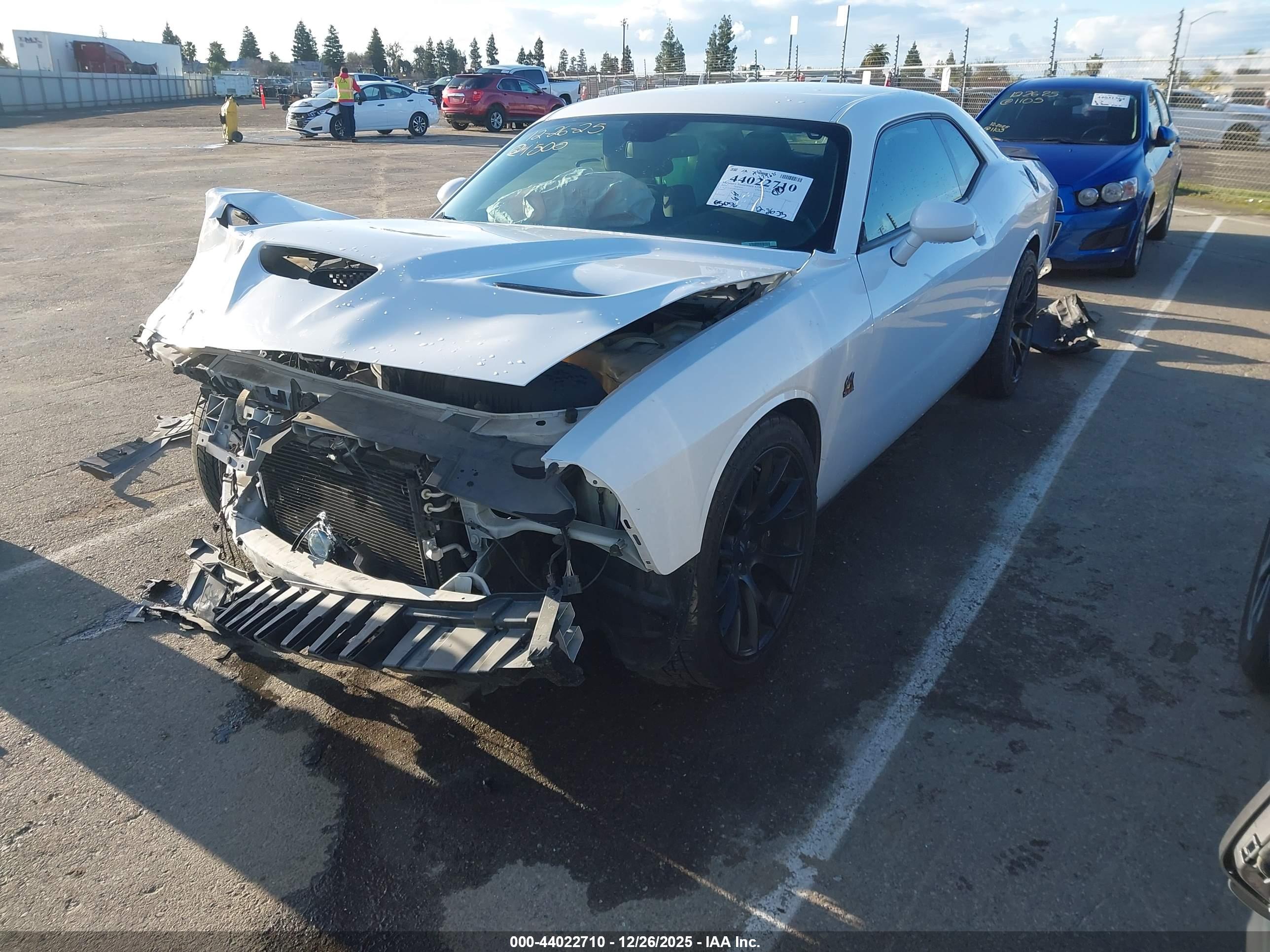 DODGE CHALLENGER image 2