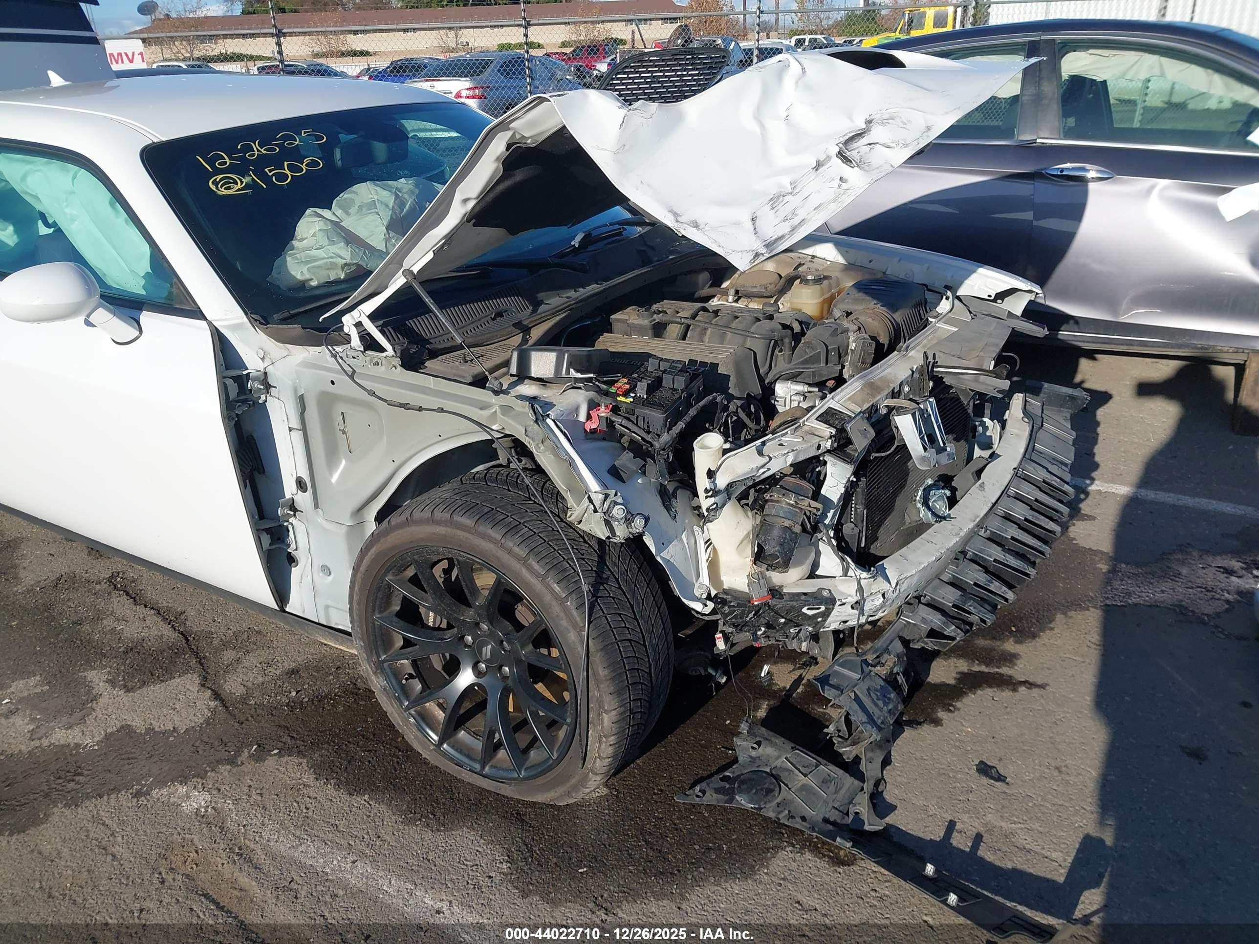DODGE CHALLENGER image 6